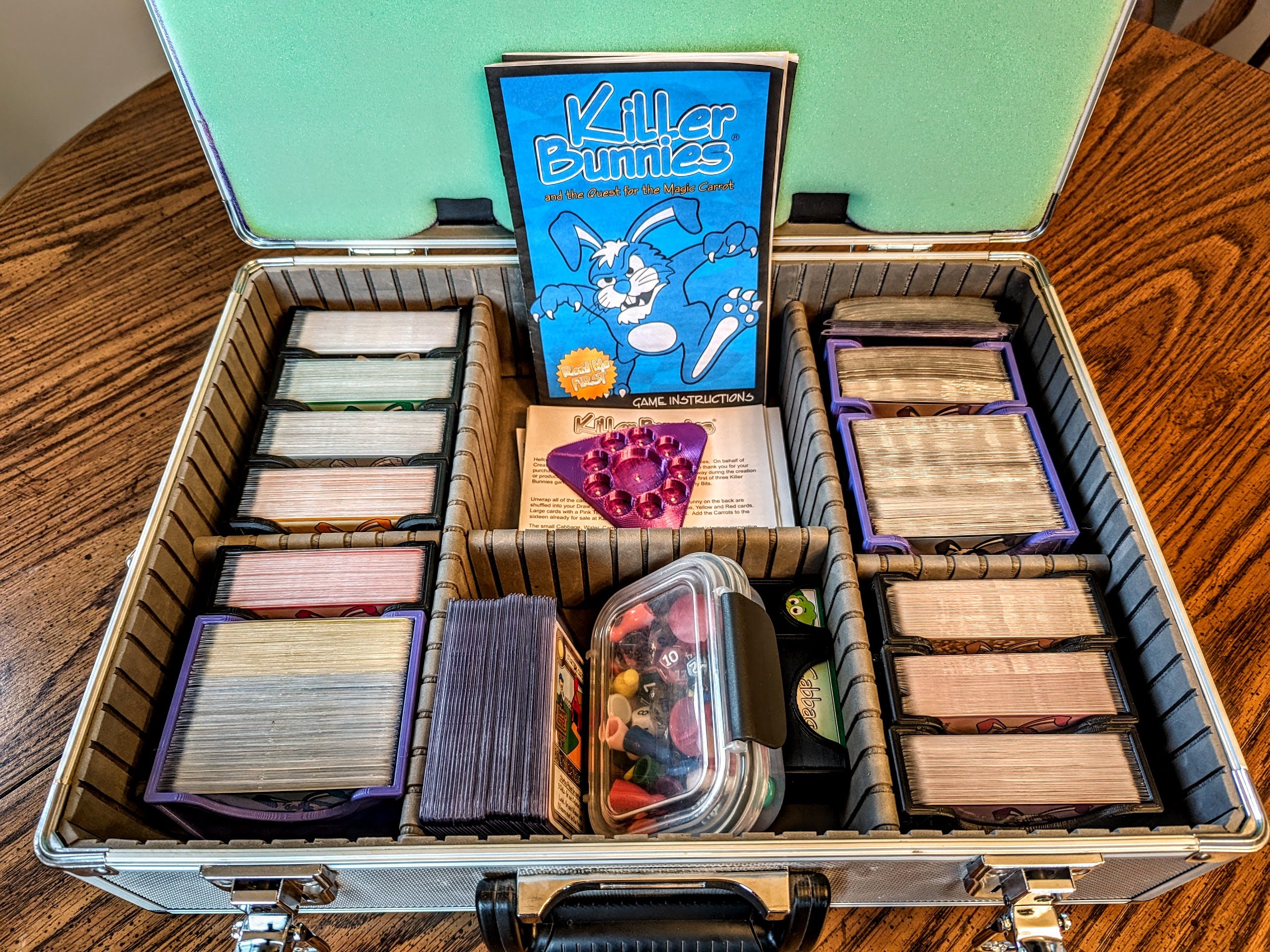 Khuôn In Hộp Đựng Killer Bunnies - Expansion Ominous Onyx Deck