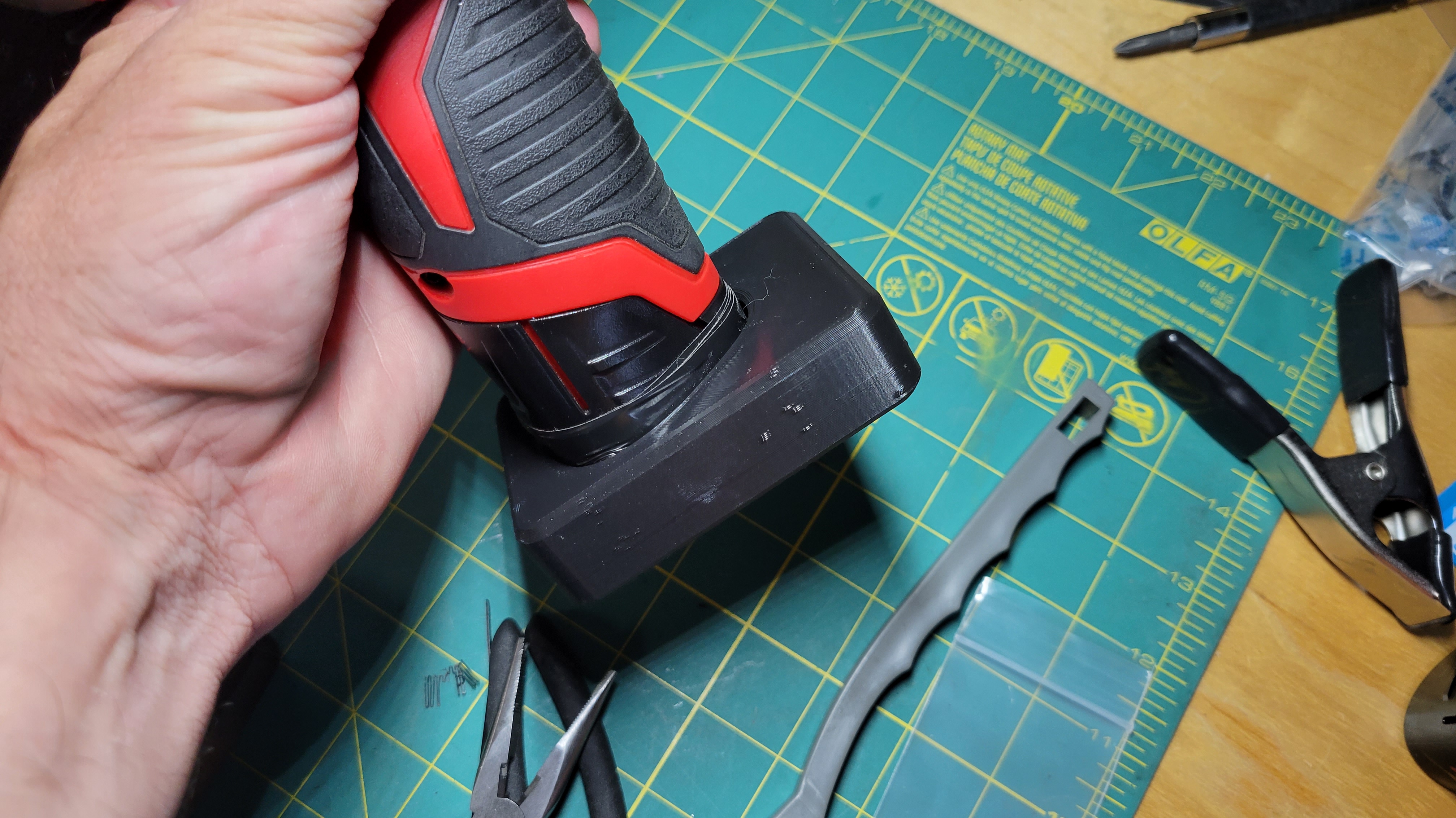 Đế Pin Milwaukee M12