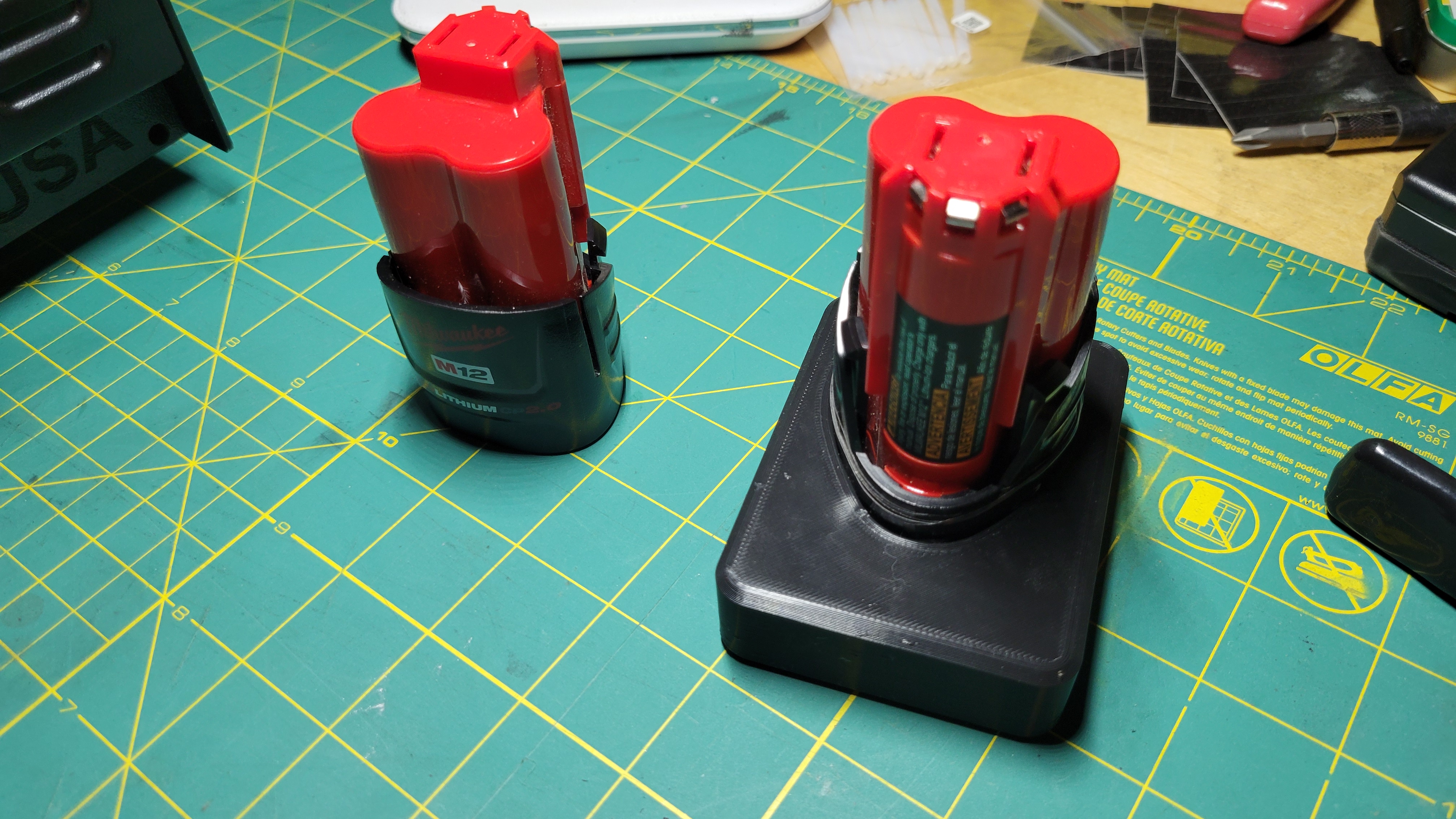 Đế Pin Milwaukee M12