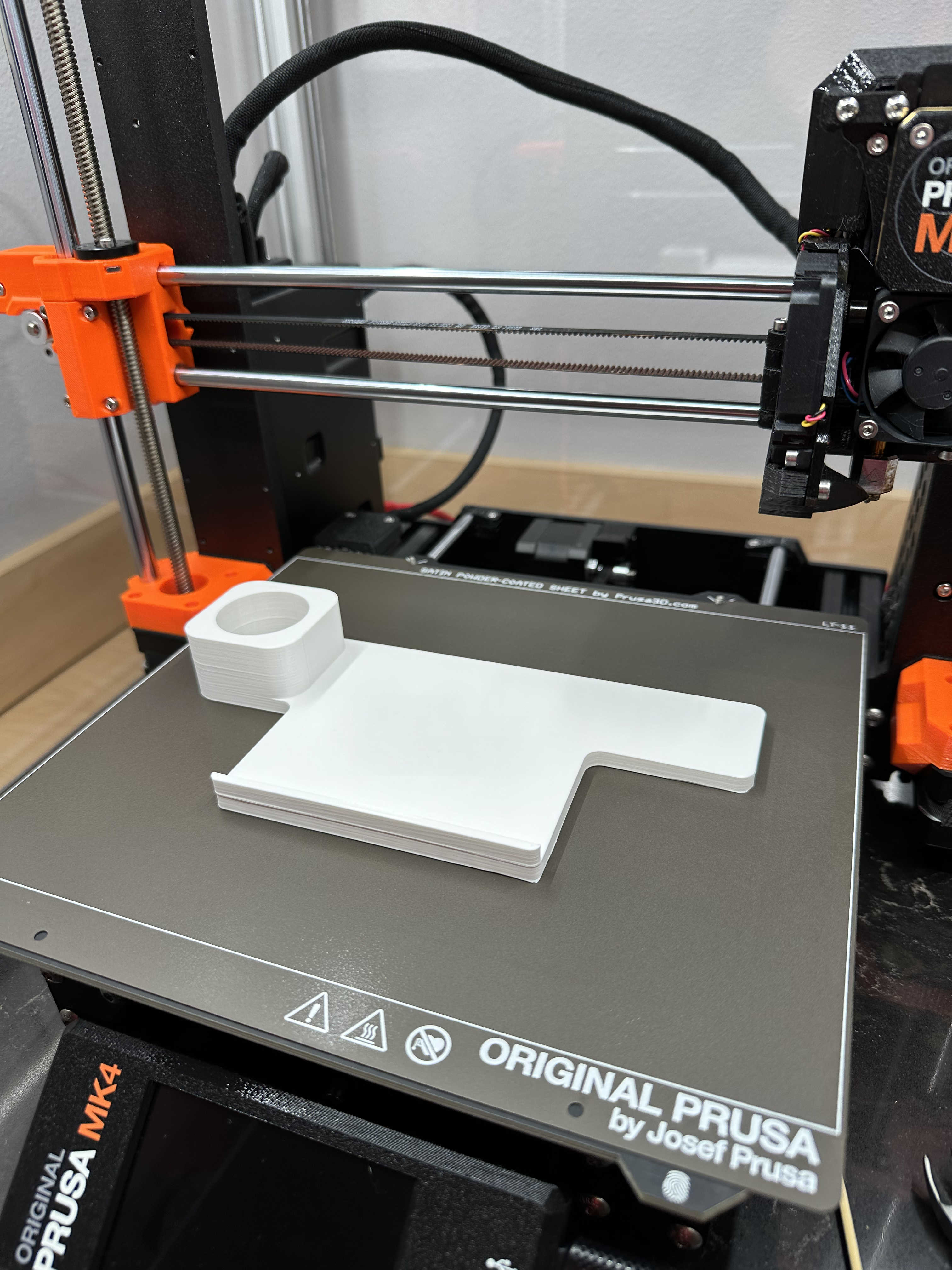 Chân đế điện thoại phóng đại