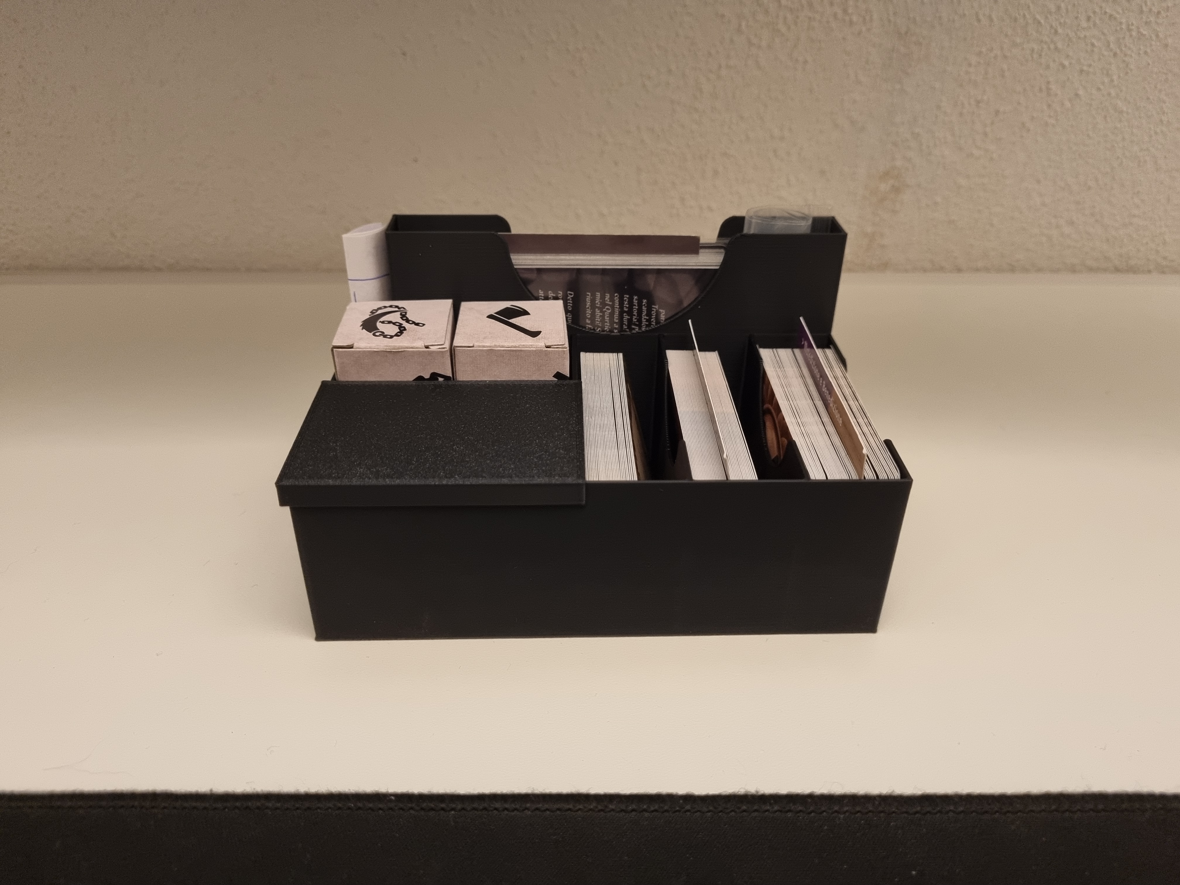 Hộp Đựng Thẻ Gloomhaven Jaws of The Lion