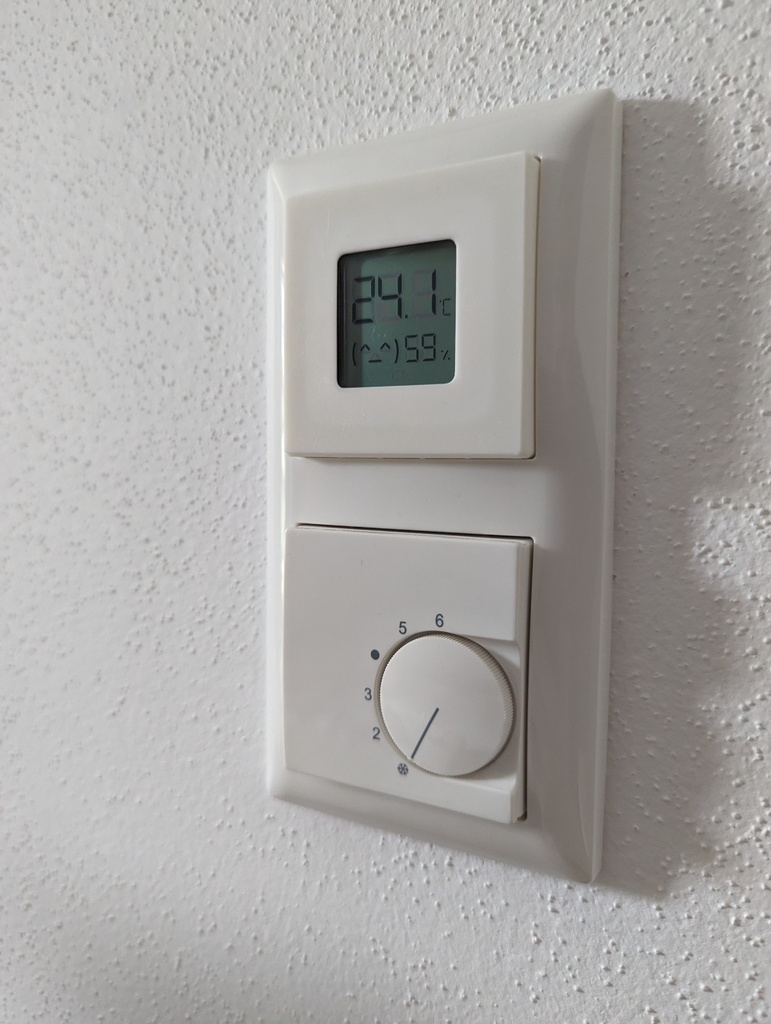 Ốp Xiaomi Mi Temperature and Humidity Monitor 2 Cho Busch-Jäger Balance SI