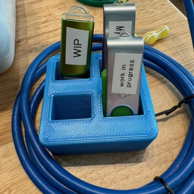 Khay lưu trữ ổ đĩa flash