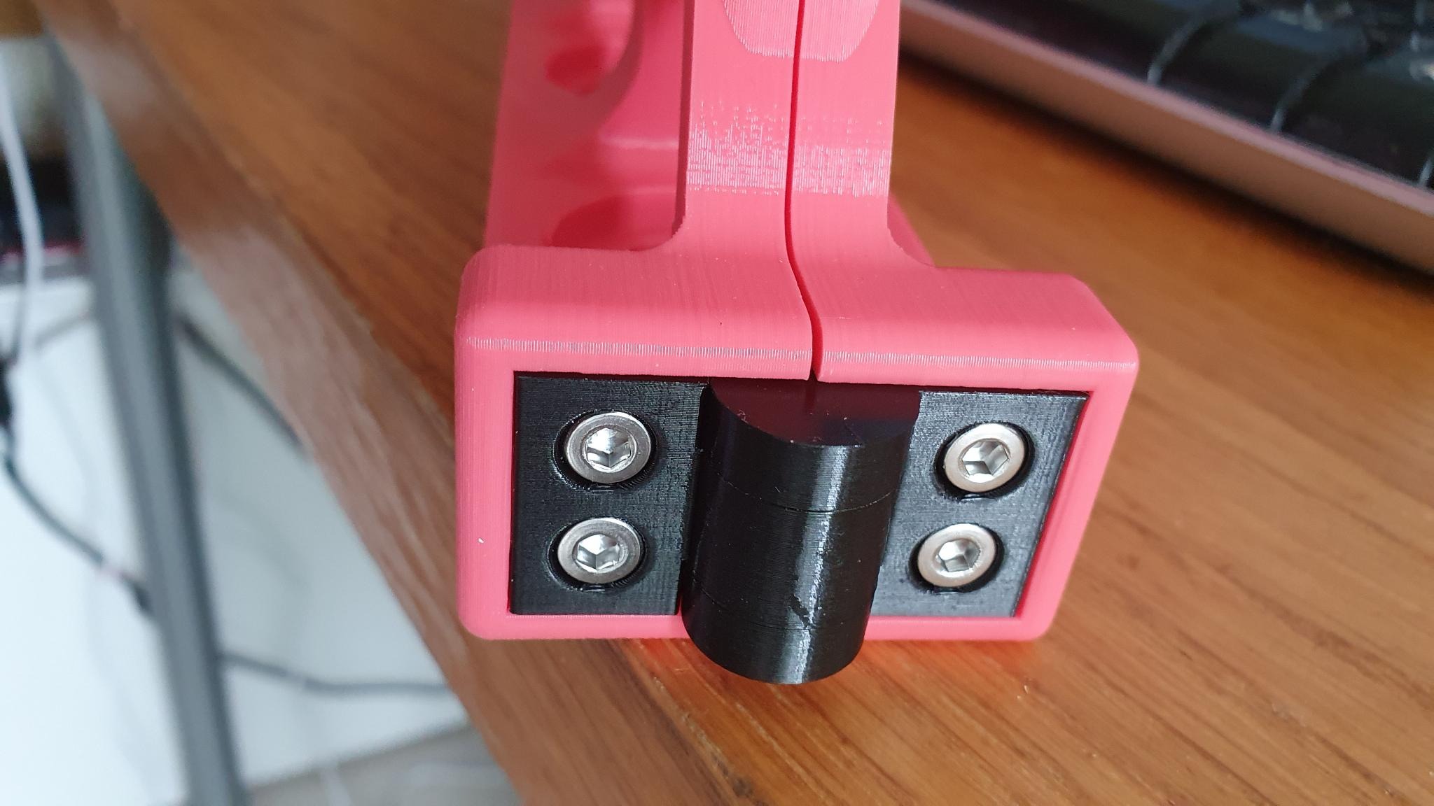 Tay cầm xách 1-3 bình CO2 Sodastream "Quick Connect" (loại hồng)