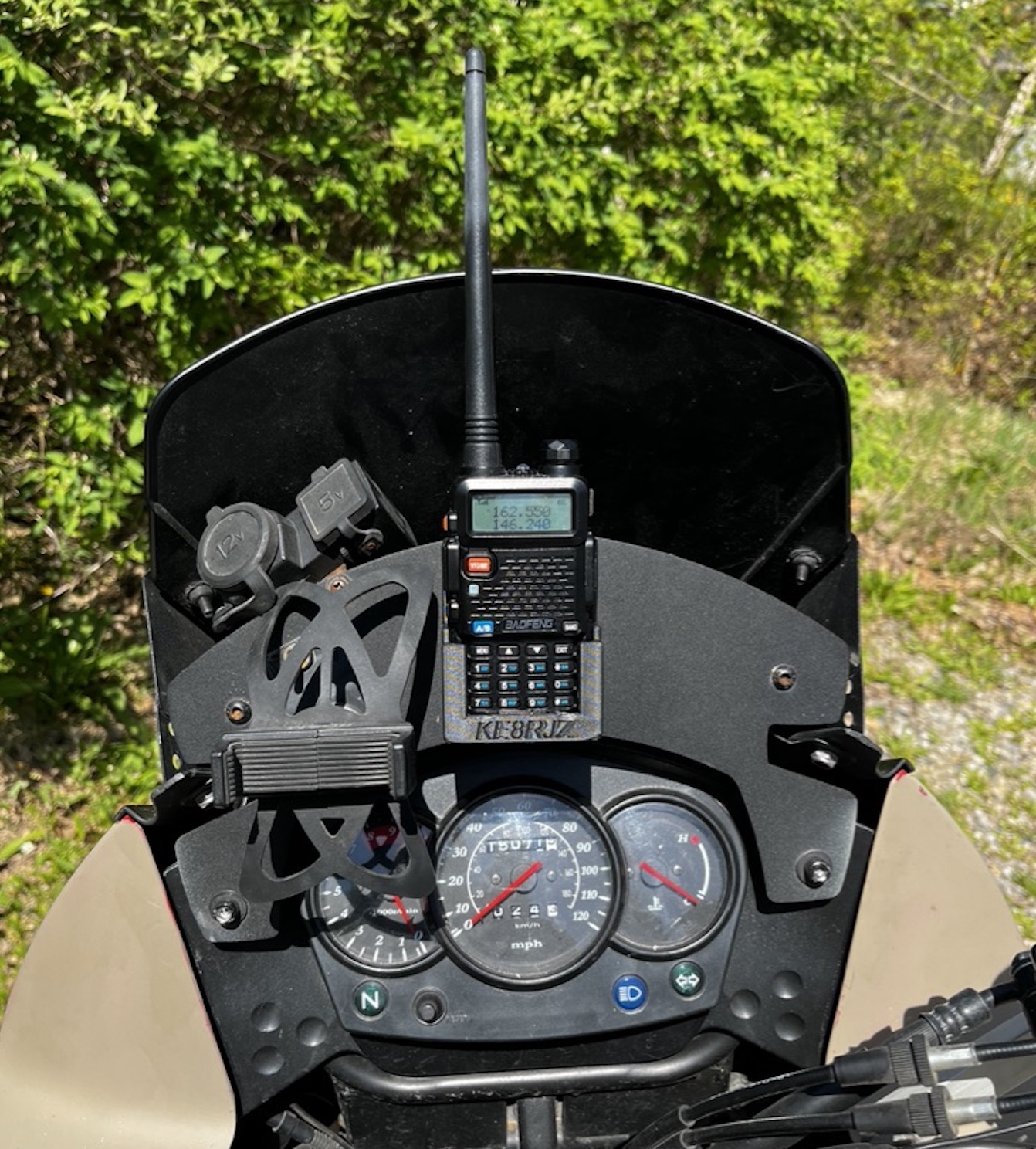 Bao Da Baofeng UV-5R Gắn Xe Máy