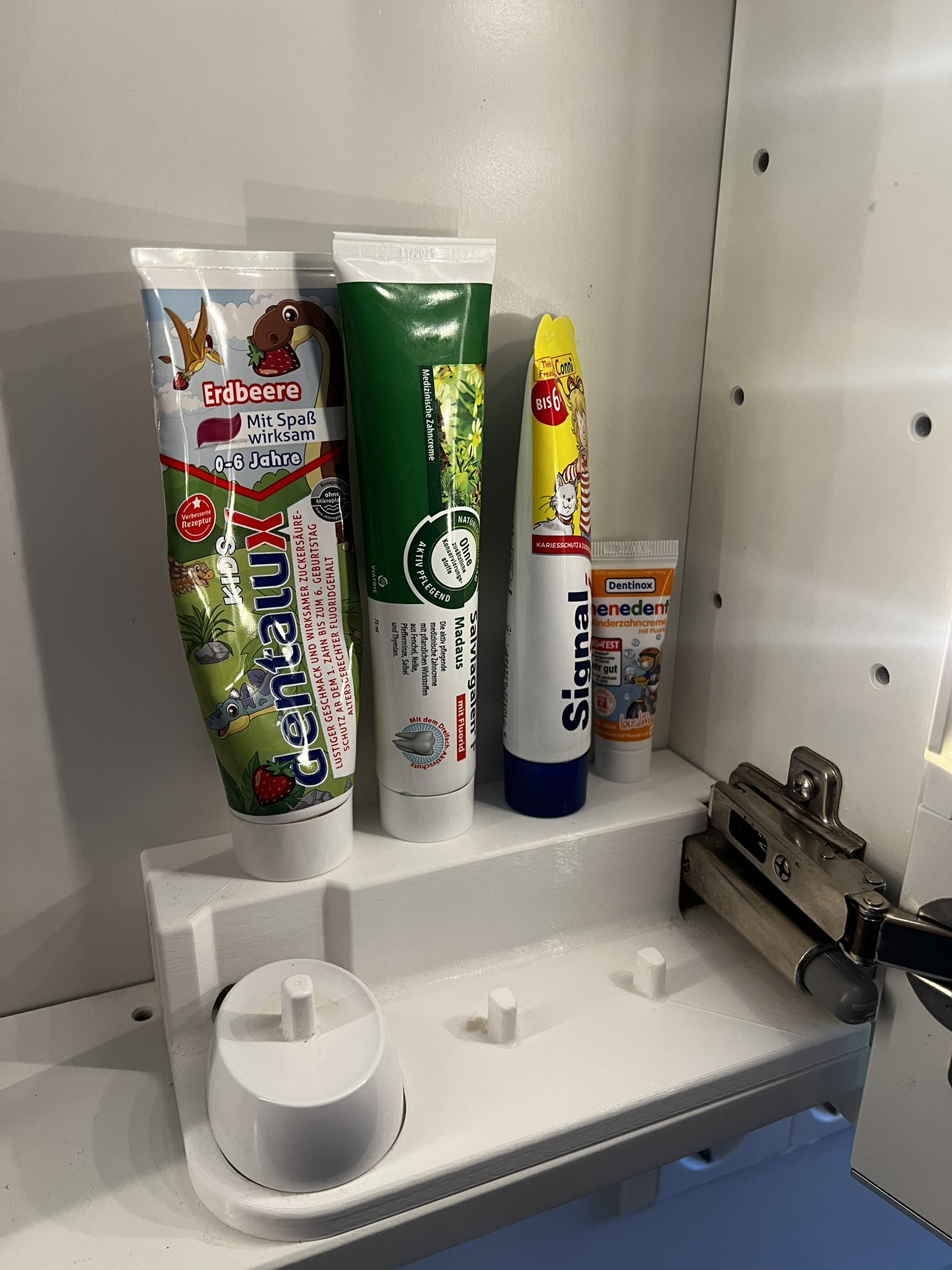 Giá đỡ bàn chải đánh răng Oral-B cho IKEA STORJORM