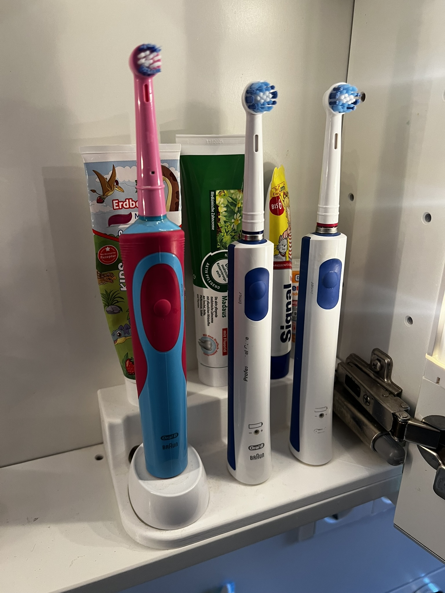 Giá đỡ bàn chải đánh răng Oral-B cho IKEA STORJORM