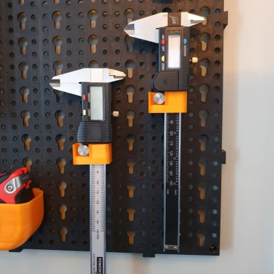 Giá Đỡ Thước Kẹp Kỹ Thuật Số Cho Bảng Ghim Parkside