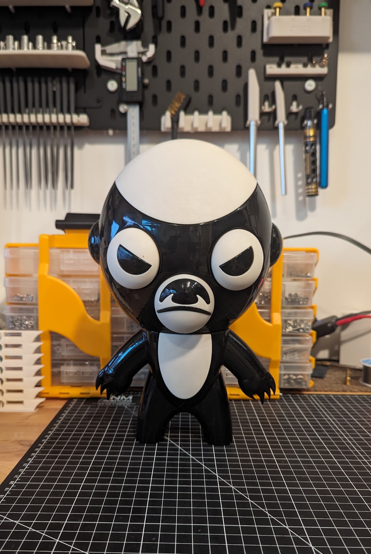 Mô Hình Fabreeko Honey Badger