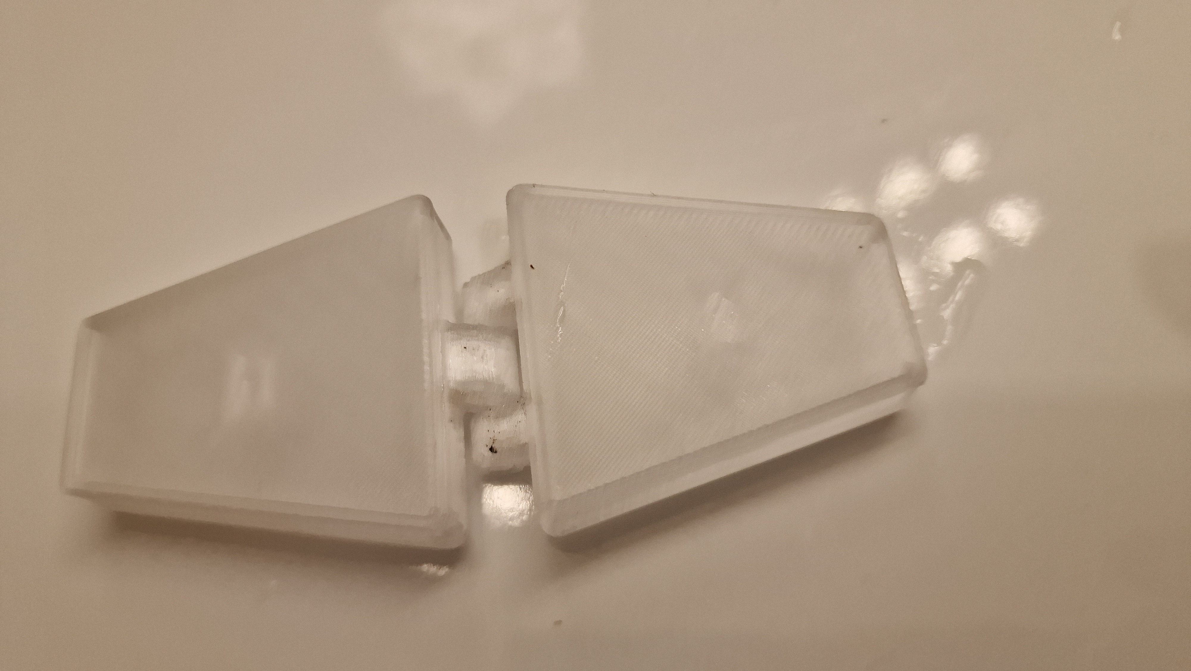 Hộp đựng dụng cụ cạo lưỡi