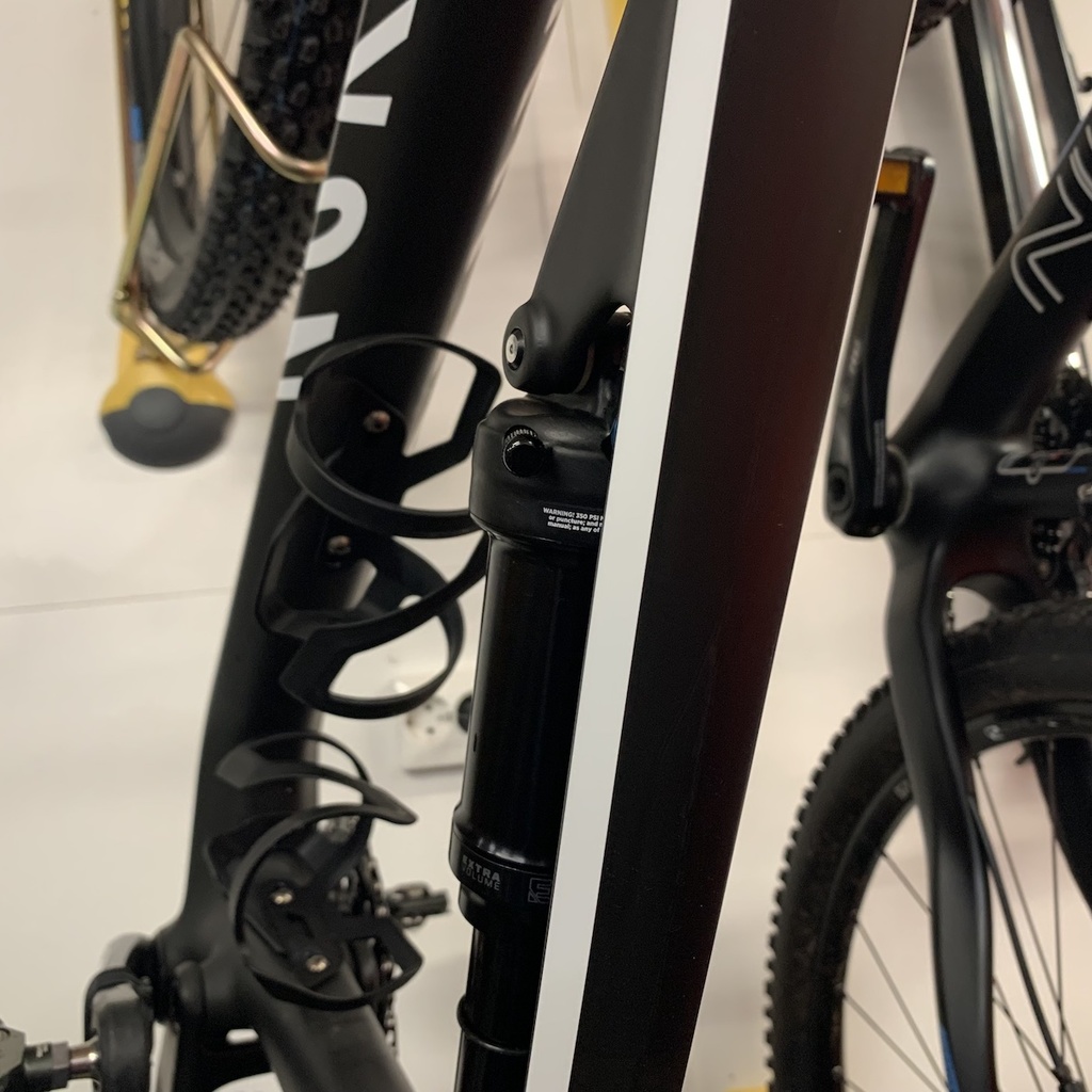 BỘ CHẮN VAN GIẢM XÓC FOX DPS CHO XE CANYON LUX