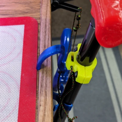 Kẹp thắt lưng cho phụ kiện Gậy Lướt Sóng của tao