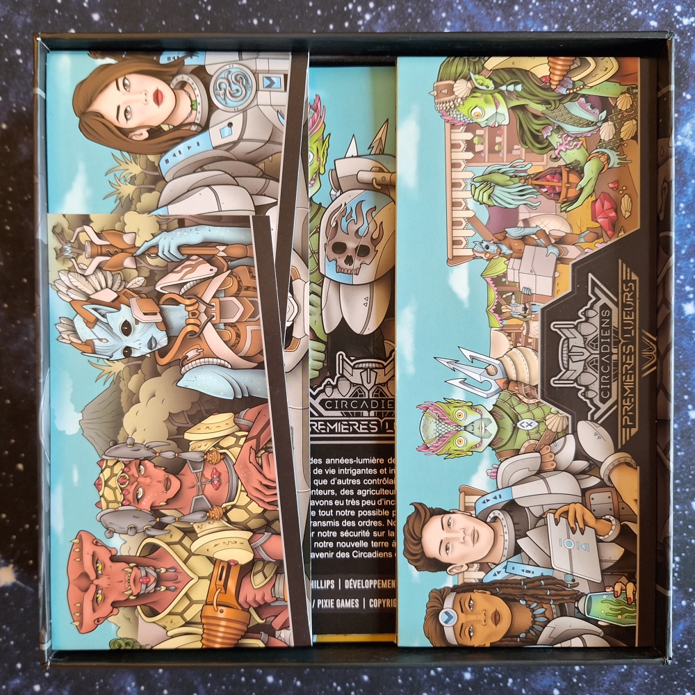 Hộp Insert / Sắp xếp Circadians: First Light