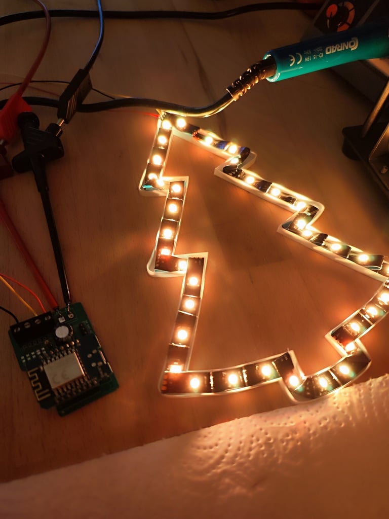 Đèn LED Cây Thông Noel Trang Trí Cửa Sổ - WLED Neopixel