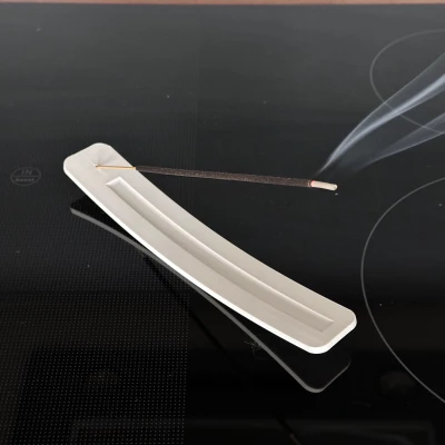 Người giữ thanh nhang nhìn thấy