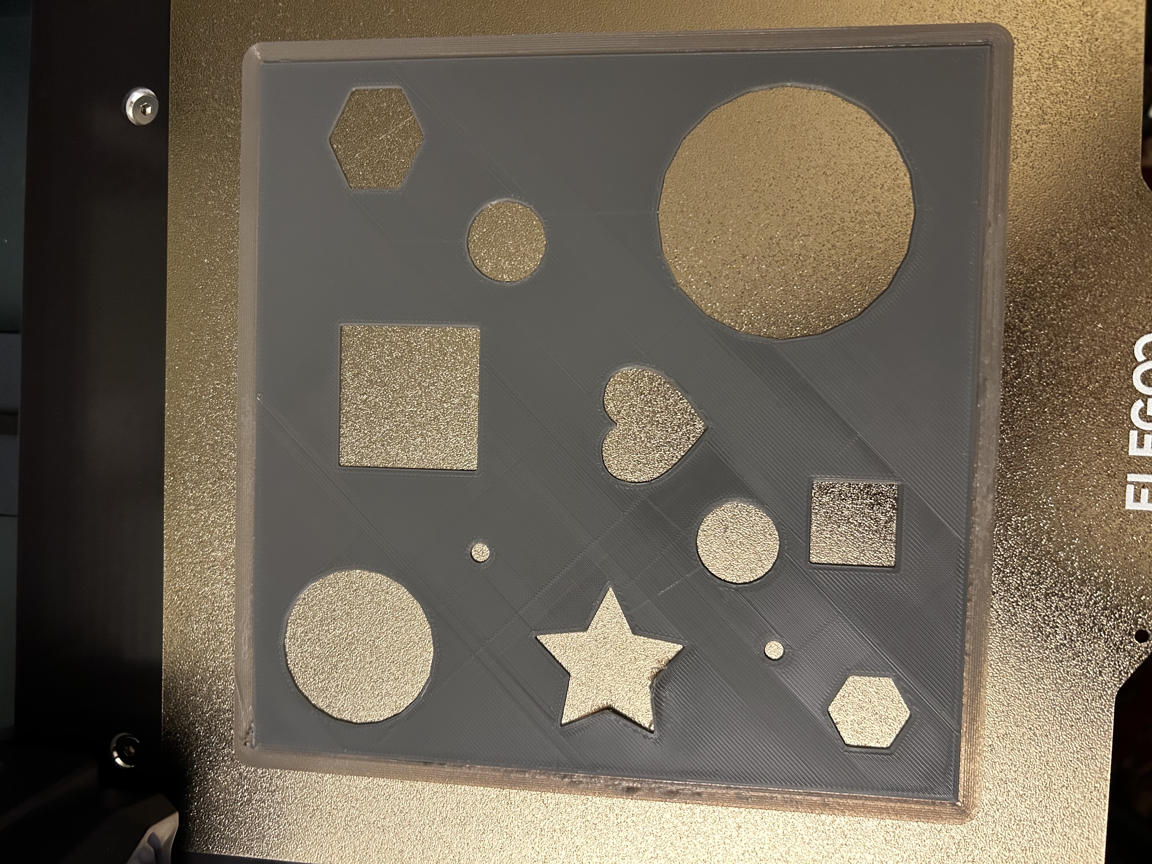 Hình Khối - Khuôn Mẫu Vẽ