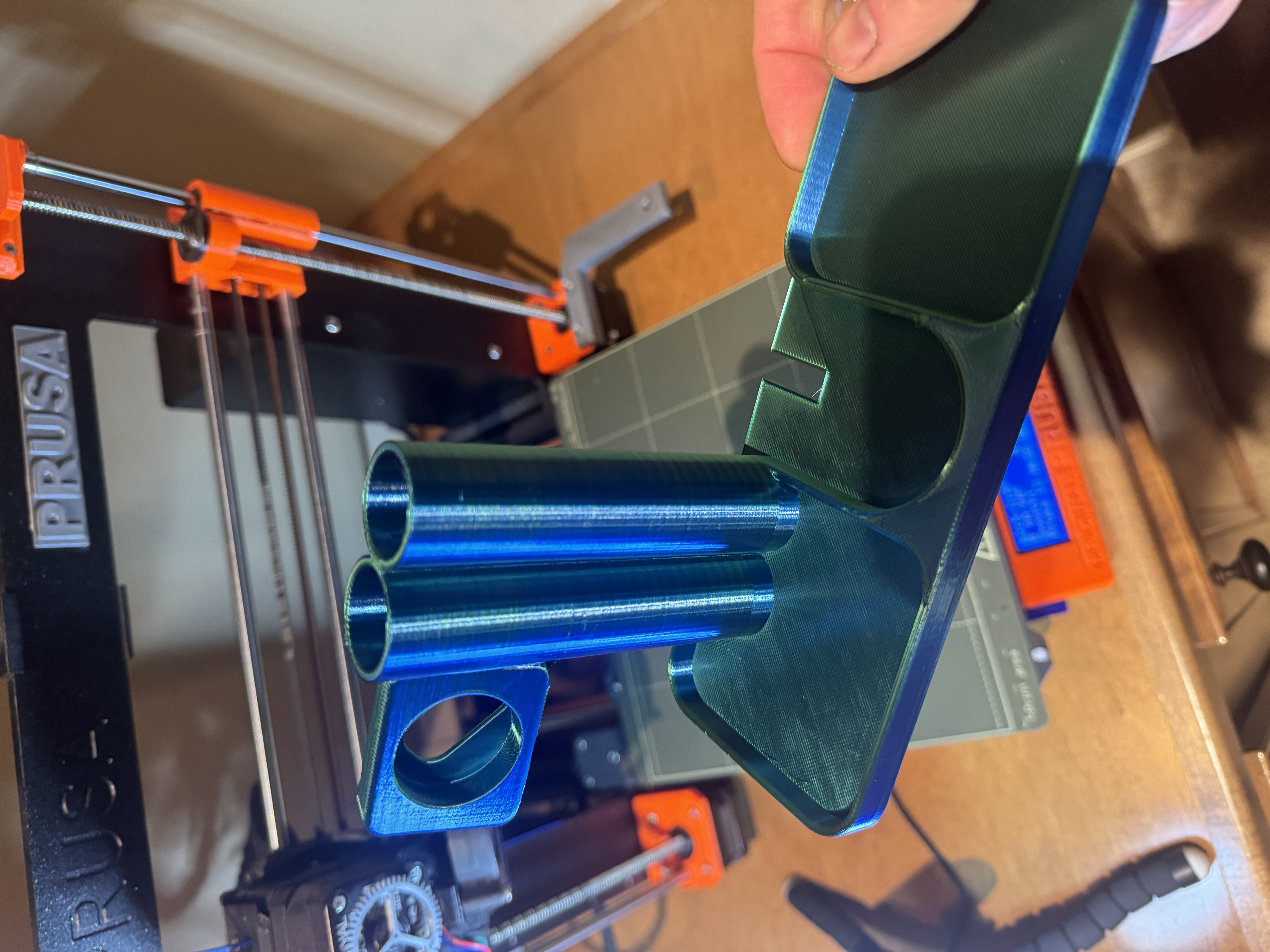 Kệ Tổ Chức Bàn Chải Đánh Răng Có Sạc Apple Watch