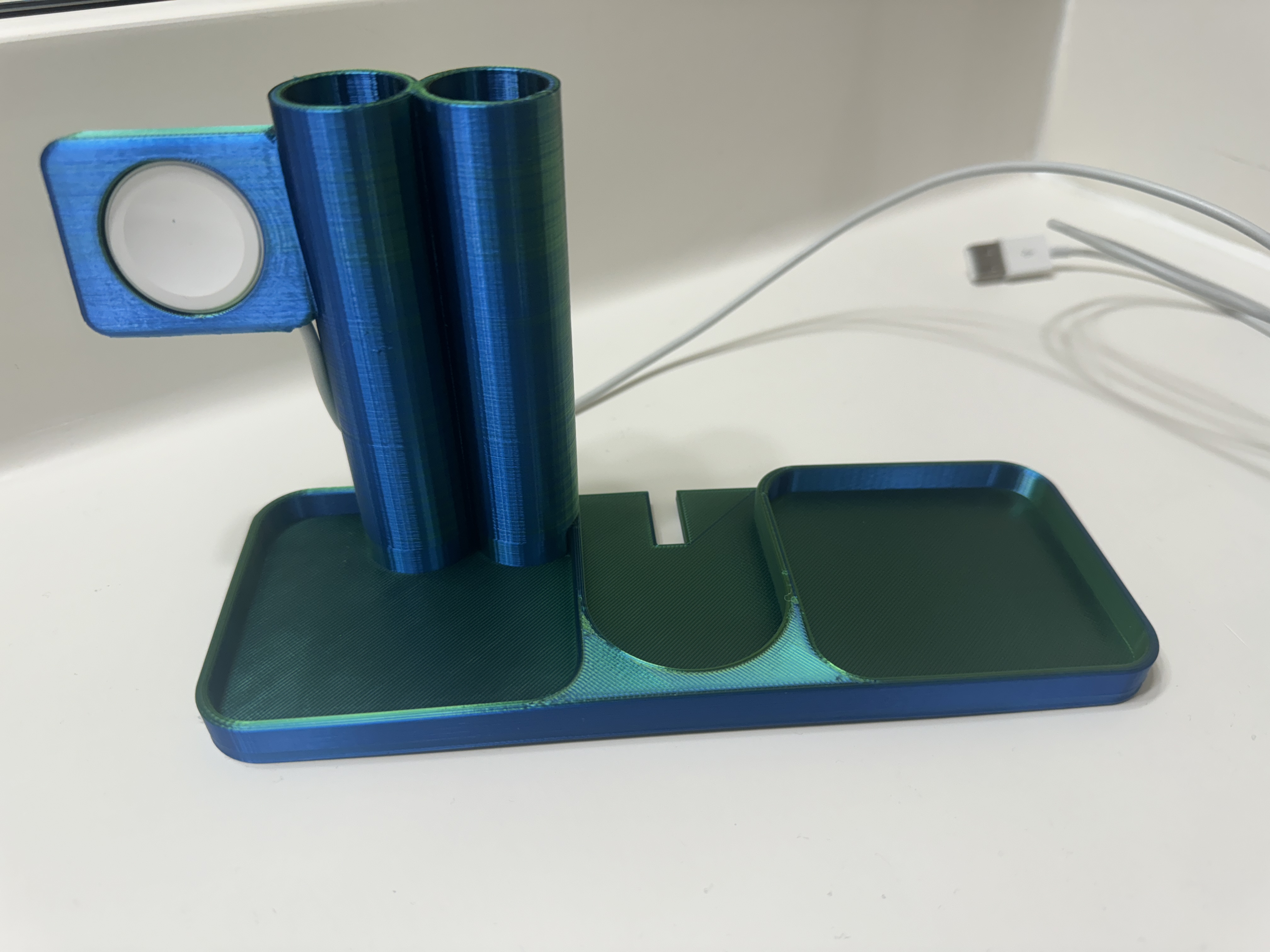 Kệ Tổ Chức Bàn Chải Đánh Răng Có Sạc Apple Watch