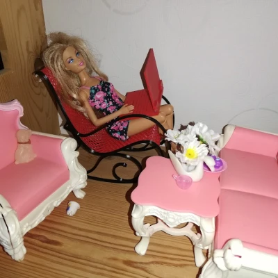 Ghế bập bênh cho búp bê Barbie