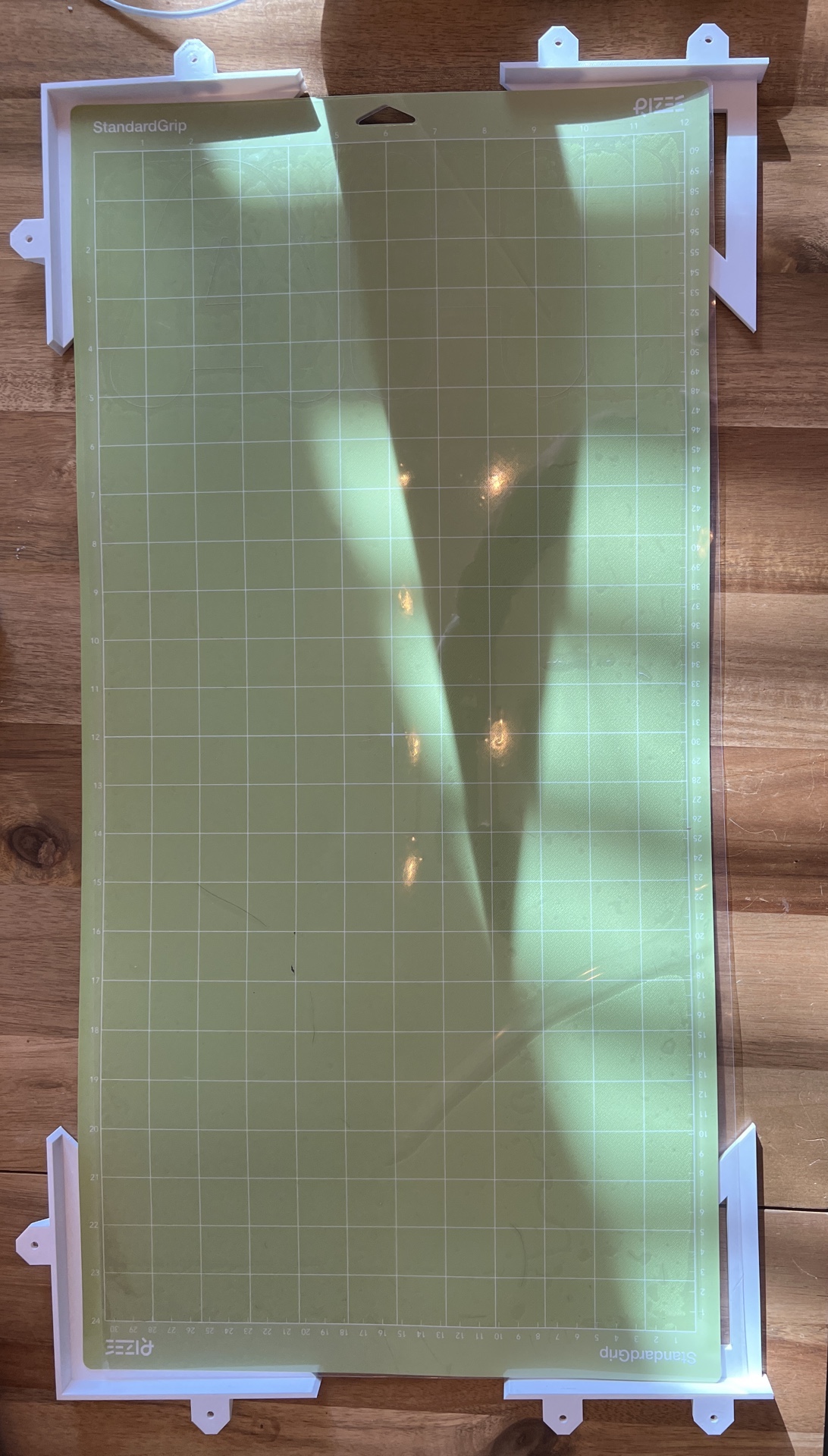 Hộp Đựng Tấm Mat Rộng Cricut Dưới Bàn