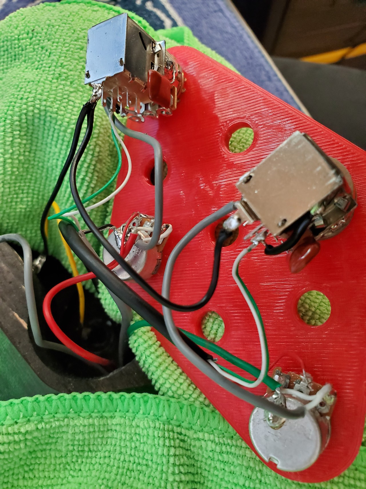 Khuôn Jig Đấu Dây Cho Đàn Guitar Điện Les Paul