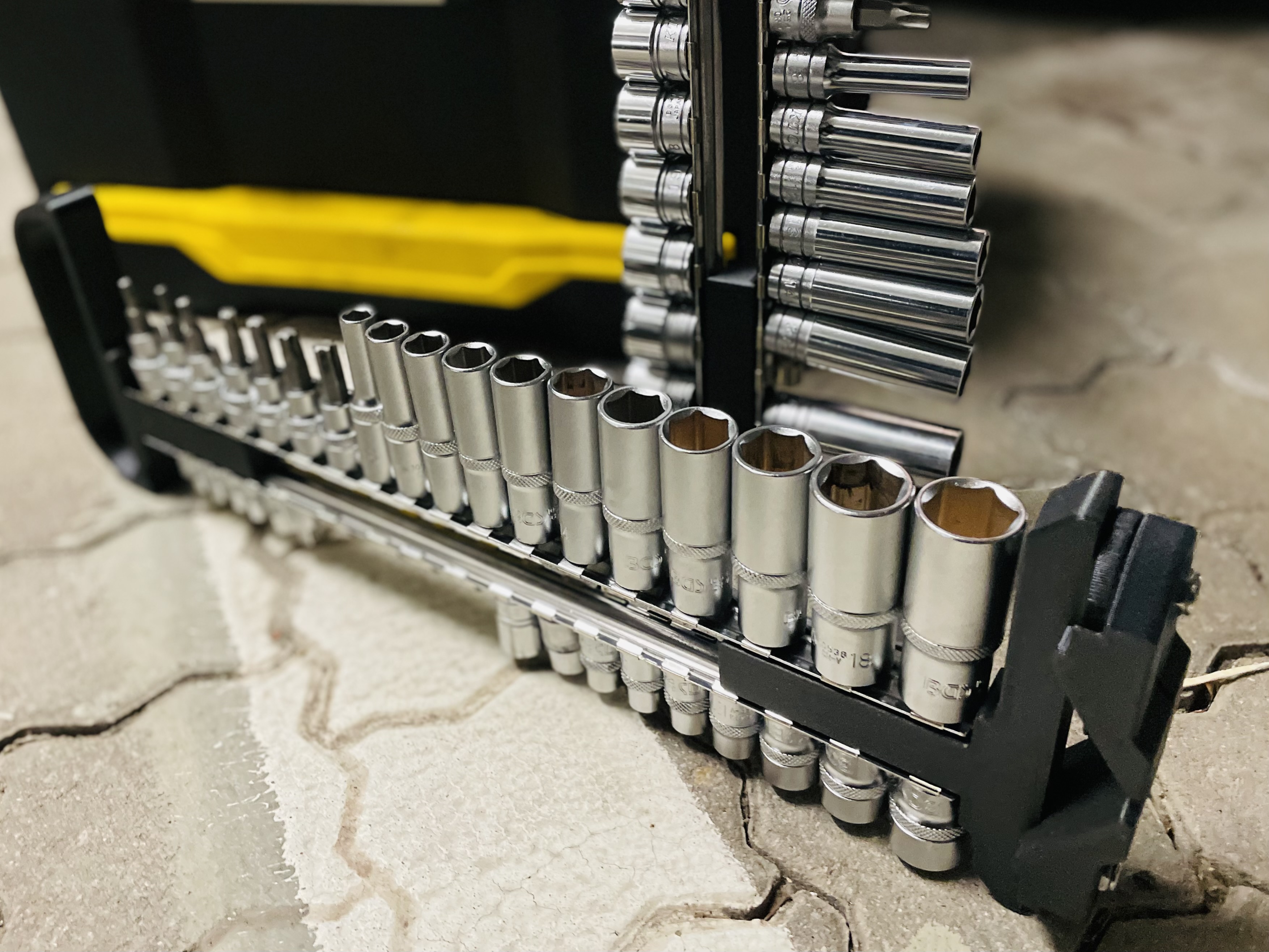 Giá đỡ thanh ray socket