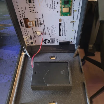 Vỏ Case Pimorony Inky Frame 5.7" có Đế Pin AAA