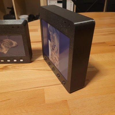 Vỏ Case Pimorony Inky Frame 5.7" có Đế Pin AAA