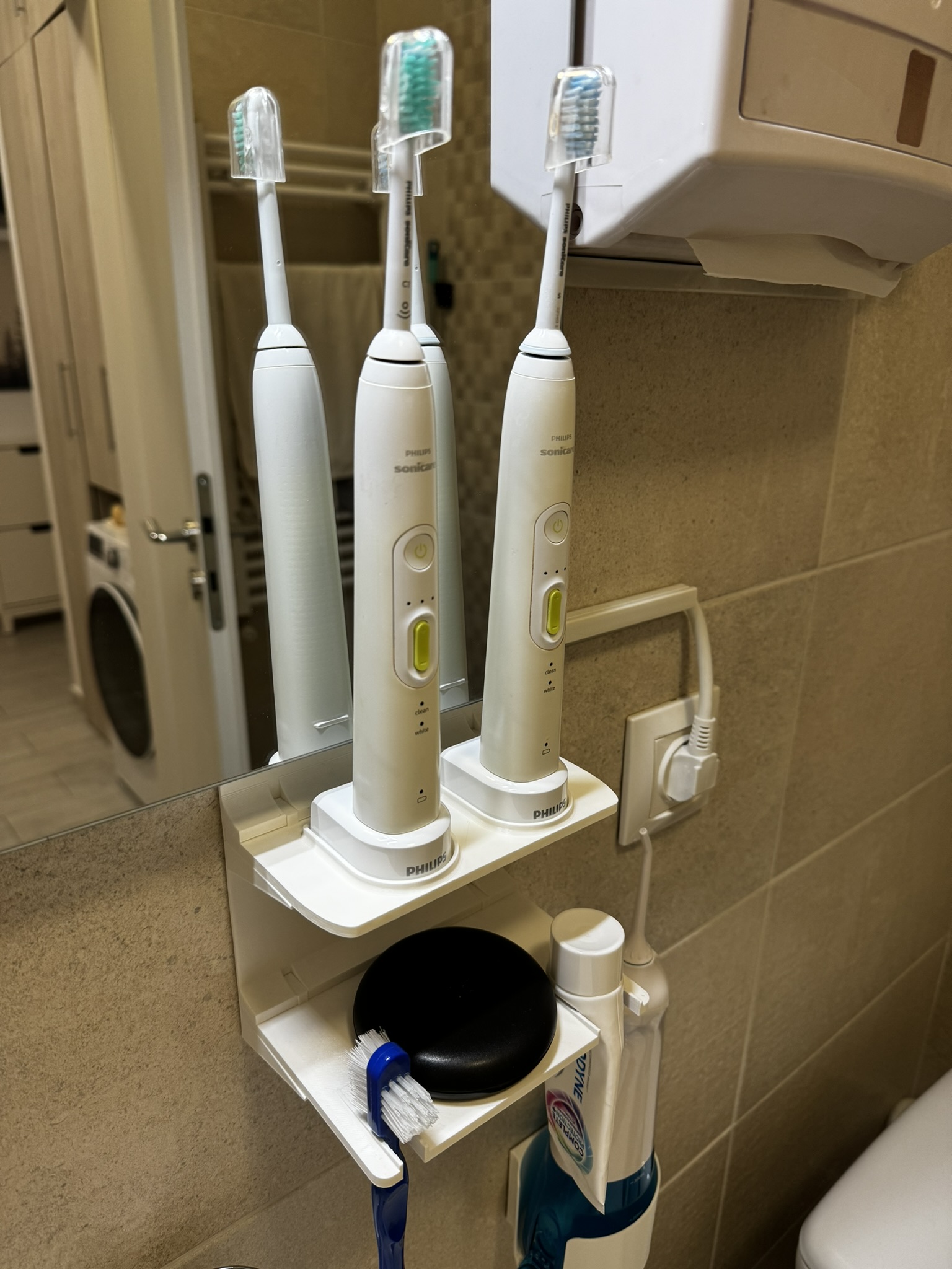 Hỗ trợ bàn chải đánh răng (với các tiện ích bổ sung)