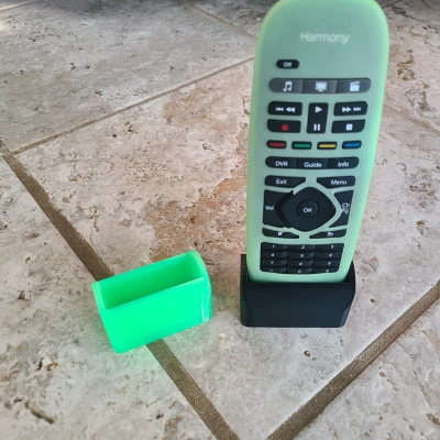 Chân đế giữ Vỏ điều khiển Harmony Remote