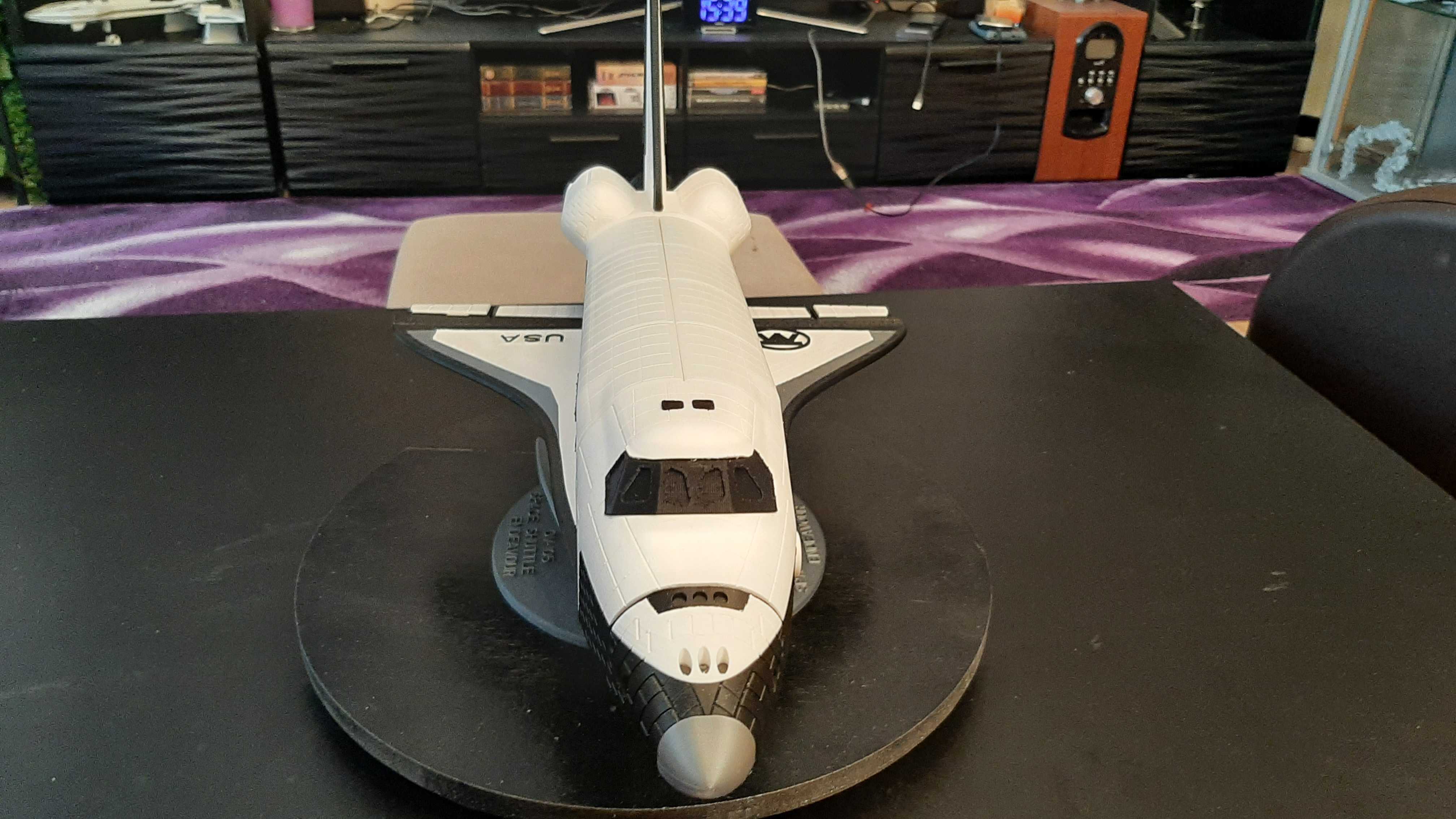 Mô Hình Tàu Con Thoi Endeavour Chi Tiết