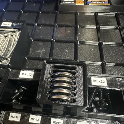 Giá đỡ pin Gridfinity (CR2032)