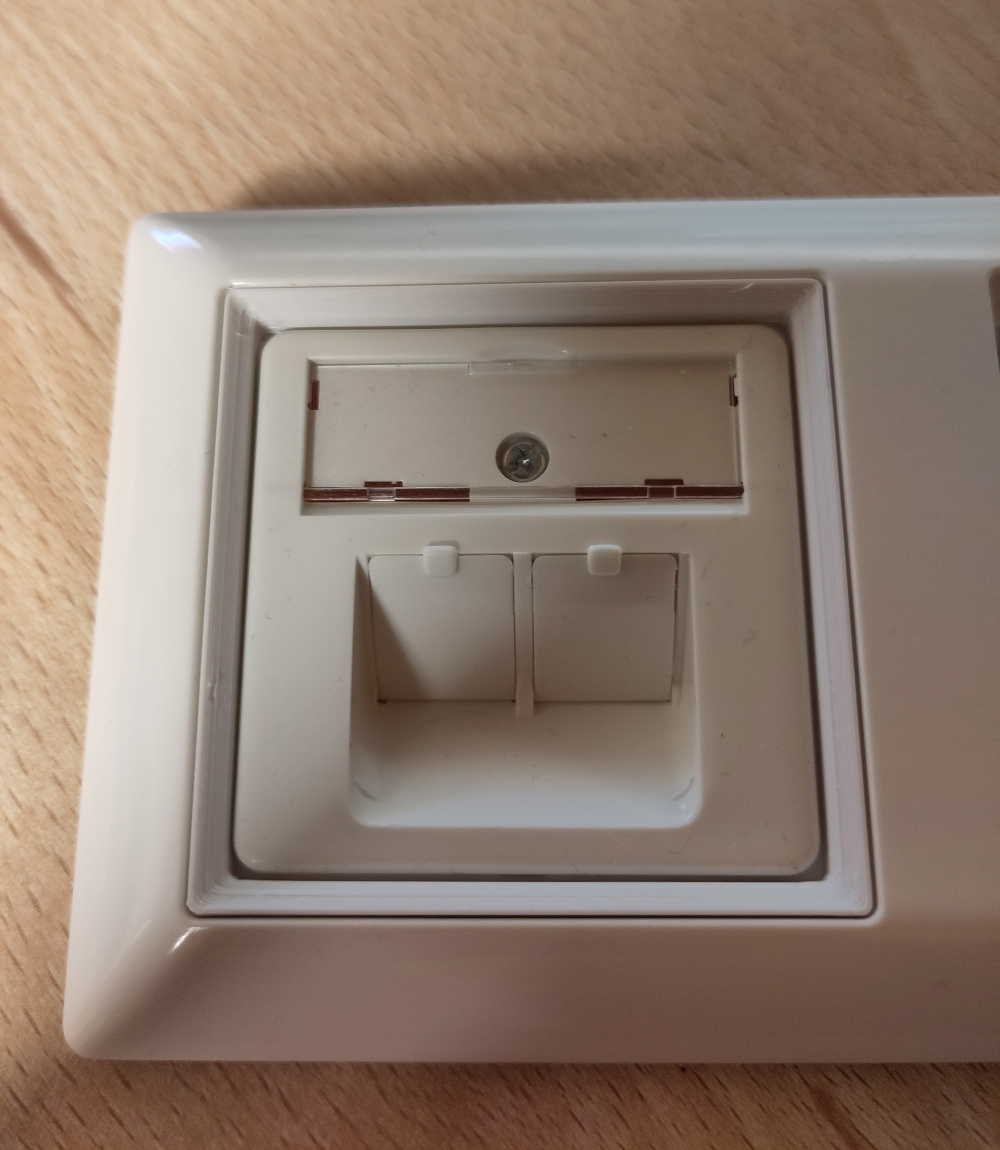 Khung chuyển đổi cổng mạng cho Jung AS500