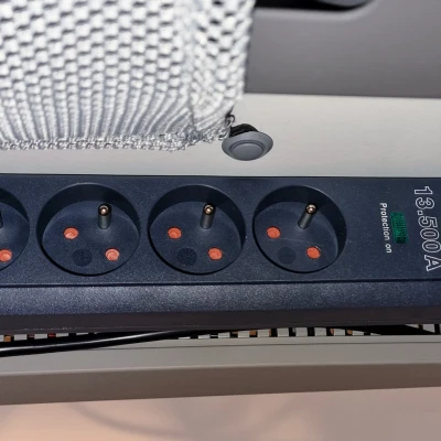 Giá đỡ ổ cắm Brenenstuhl