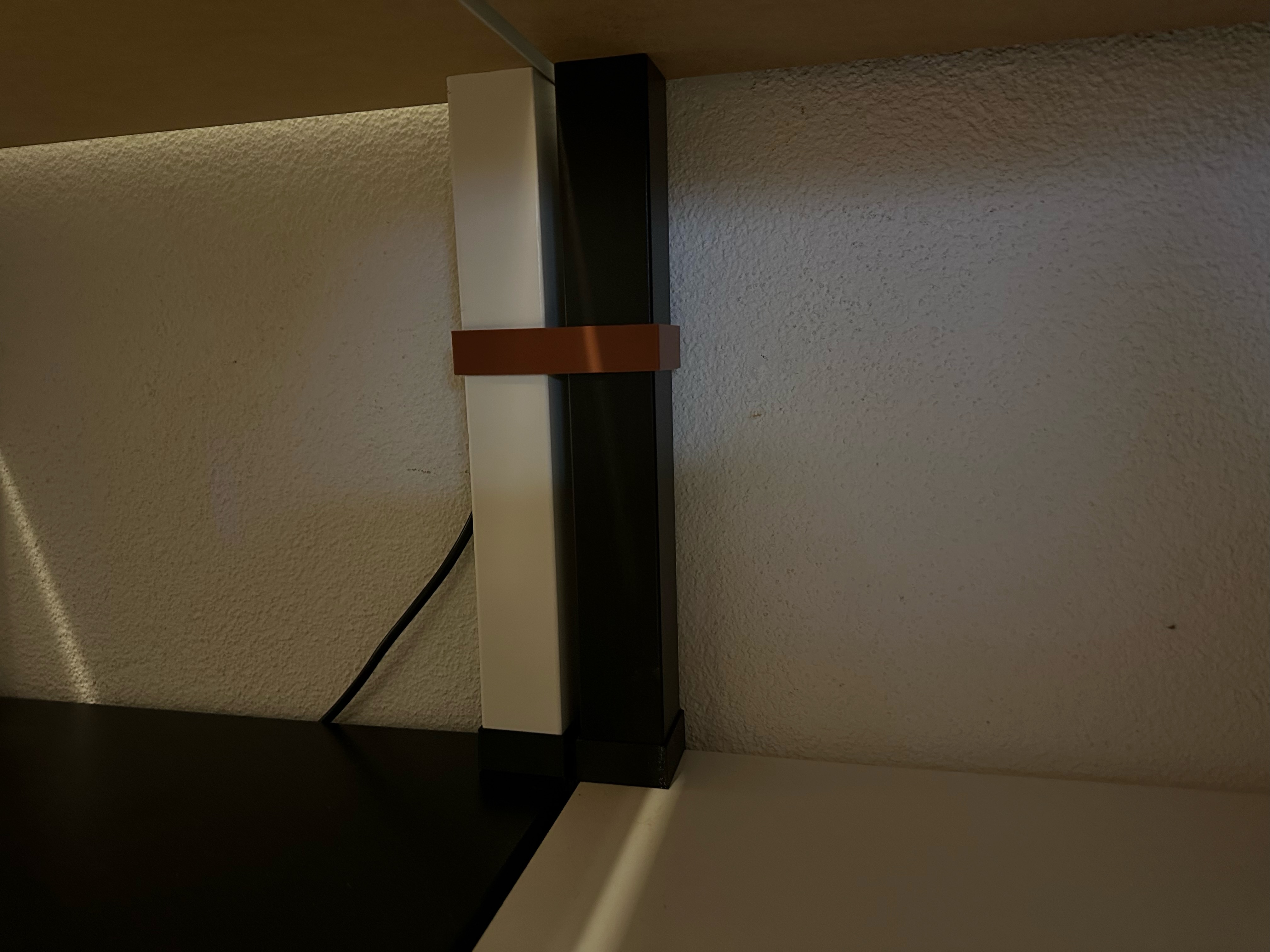 Khung nối Ikea Lack kết hợp với bộ chồng Lack Stack