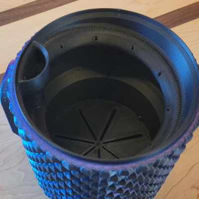 Bình Hoa Treo Tường Tích Hợp Hệ Thống Phân Phối Nước Số 1