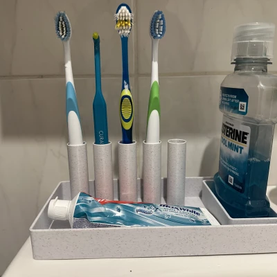 Hộp Đựng Bàn Chải/Kem Đánh Răng Đơn Giản