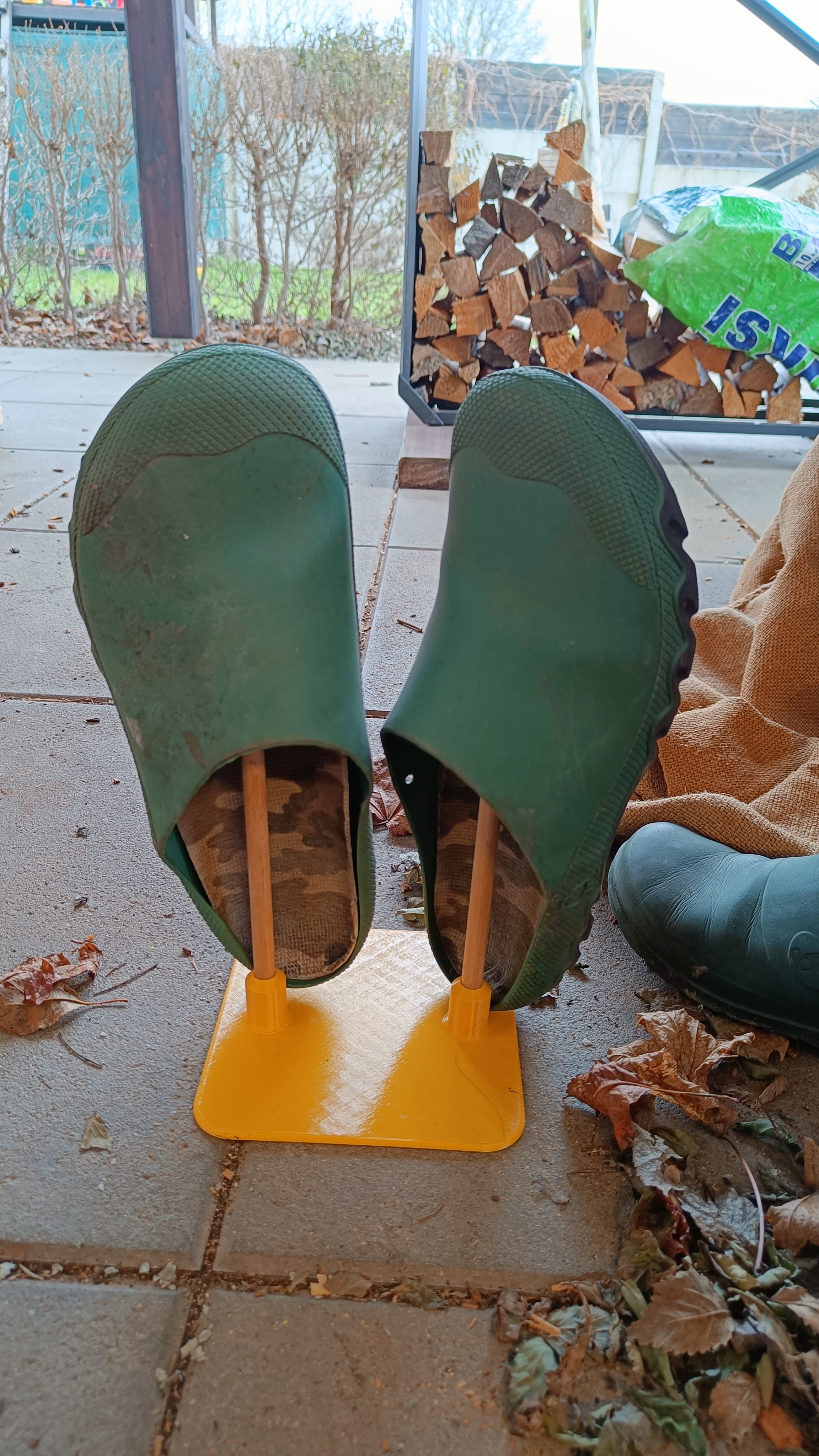 Giá Đỡ Giày Dép, Stojan na boty