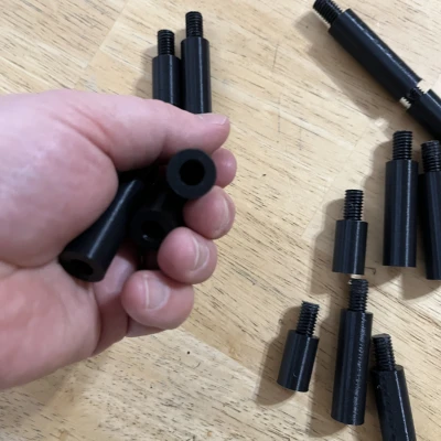 Chân đế/hỗ trợ kệ có thể điều chỉnh