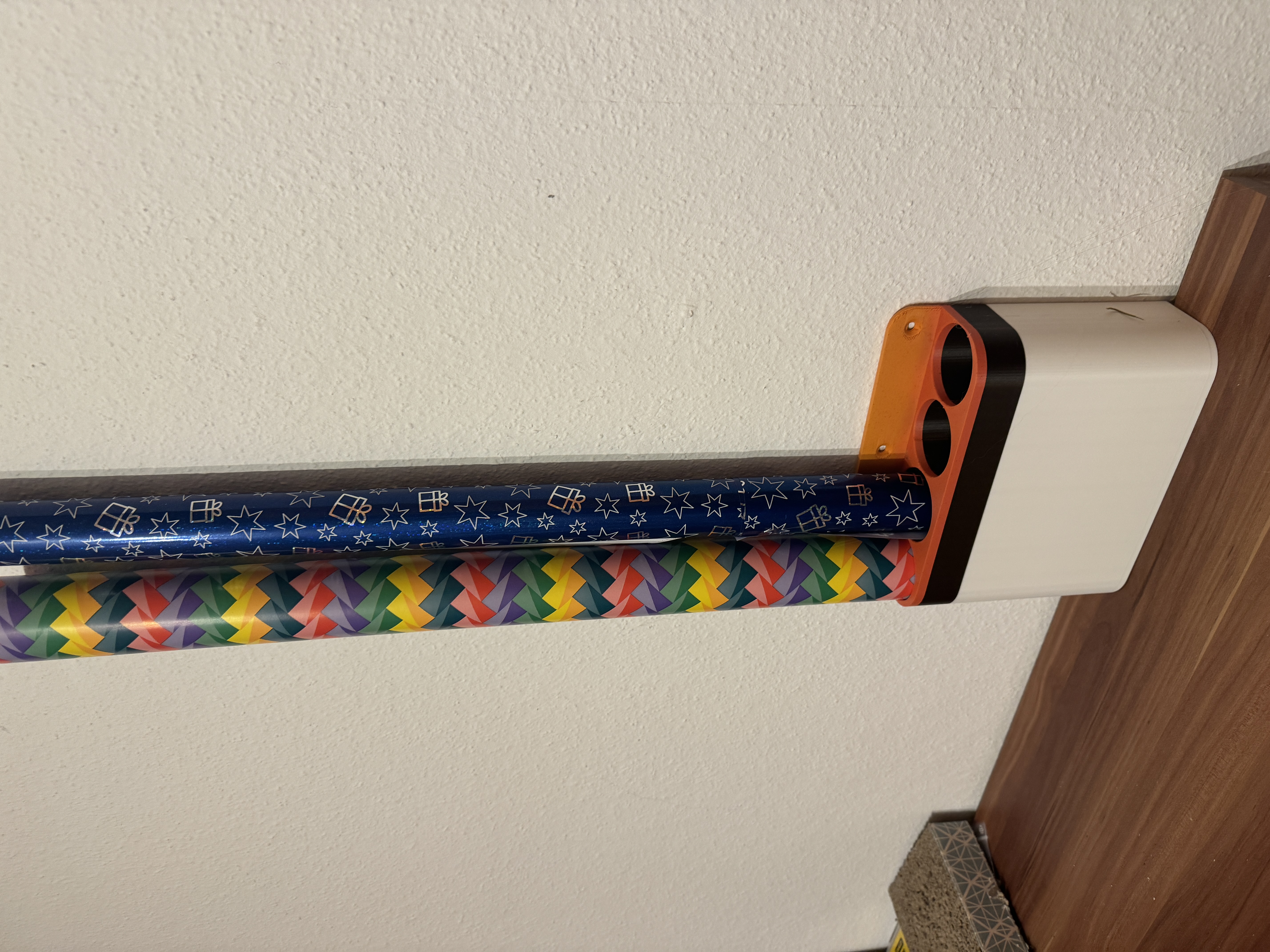 Người giữ tường giấy quà tặng 48mm