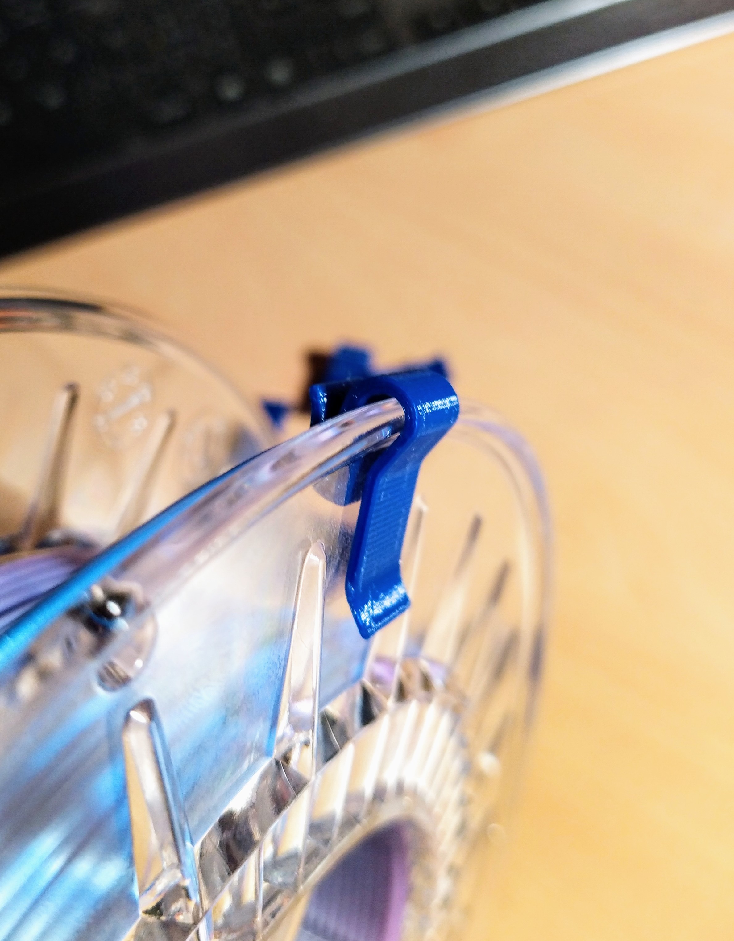 Kẹp Giữ Filament Tốt Nhất / Držák filamentu