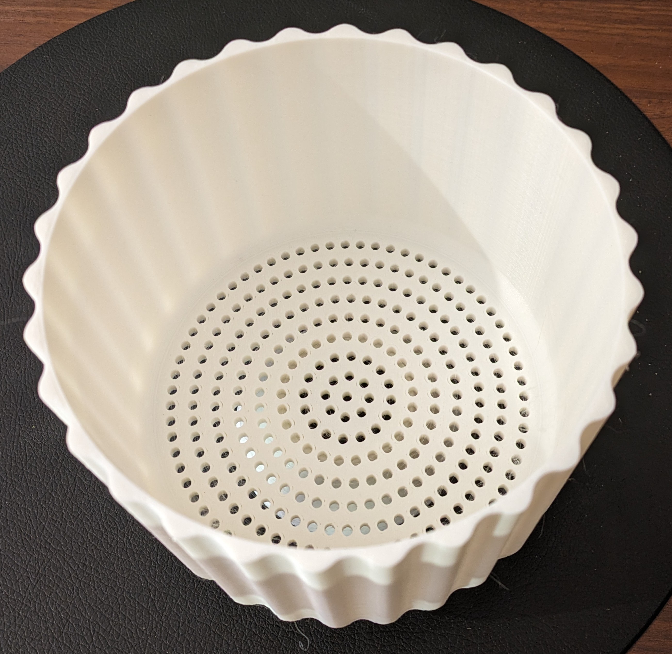 Chậu có lỗ thoát nước