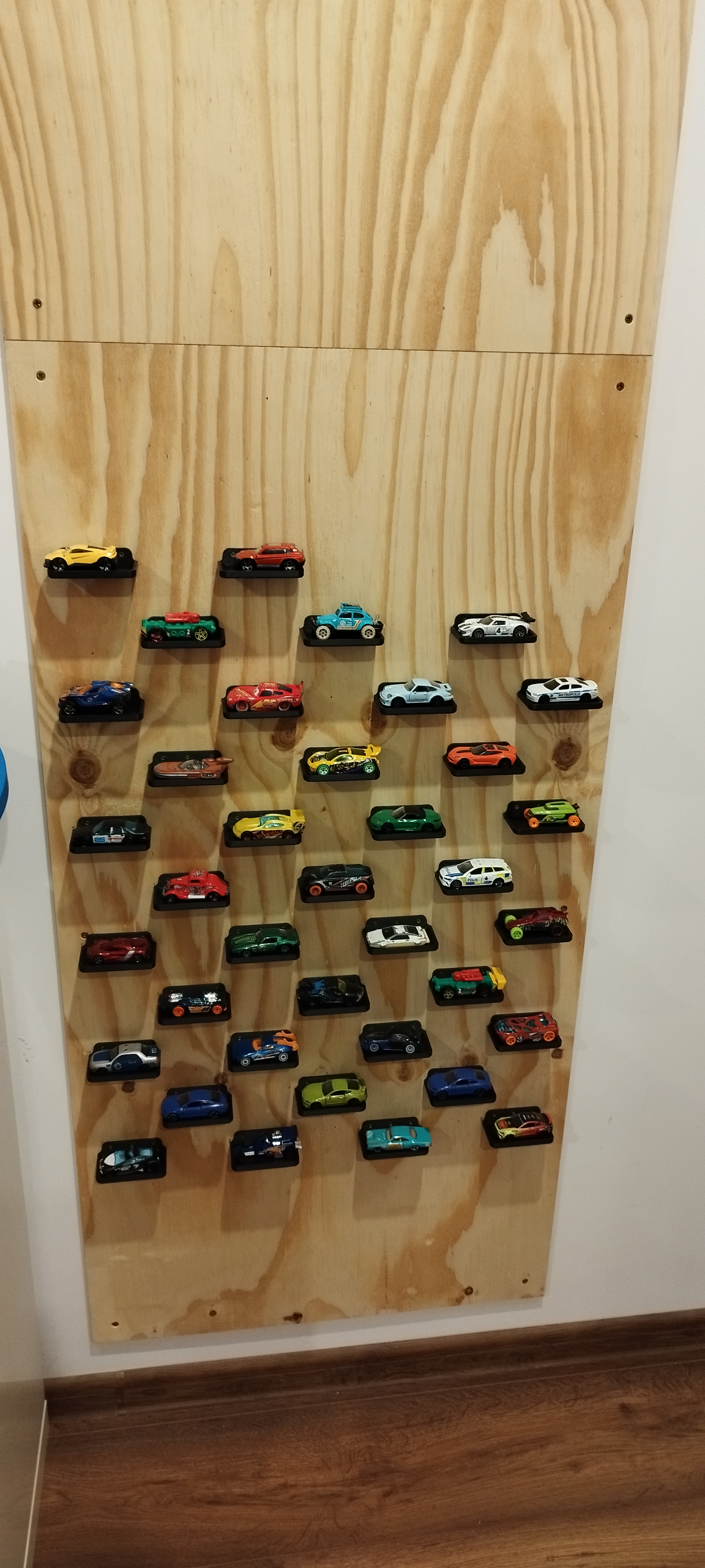 Kệ Đựng Xe Hotwheels