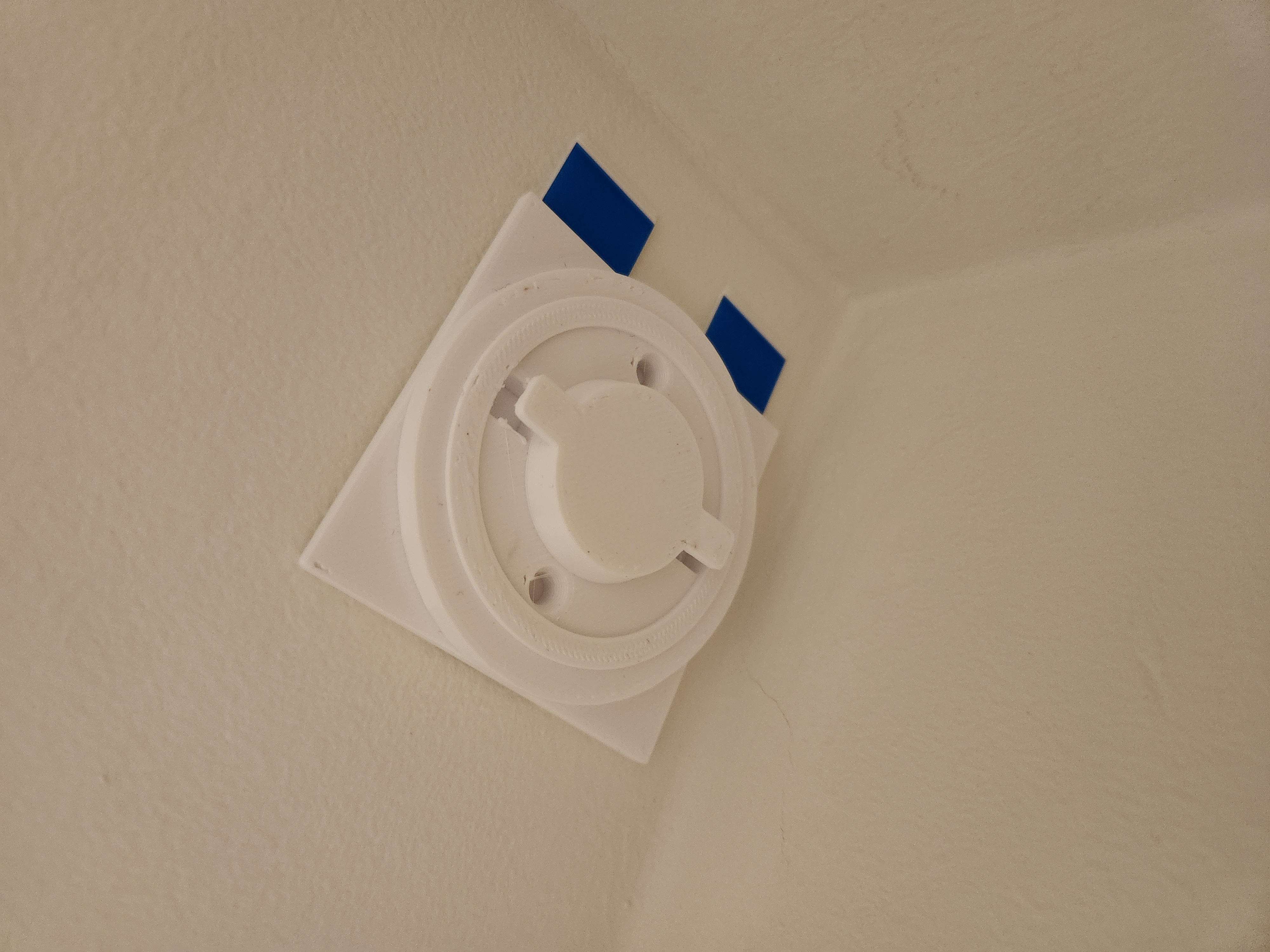 Đế Dán Camera Tapo C200