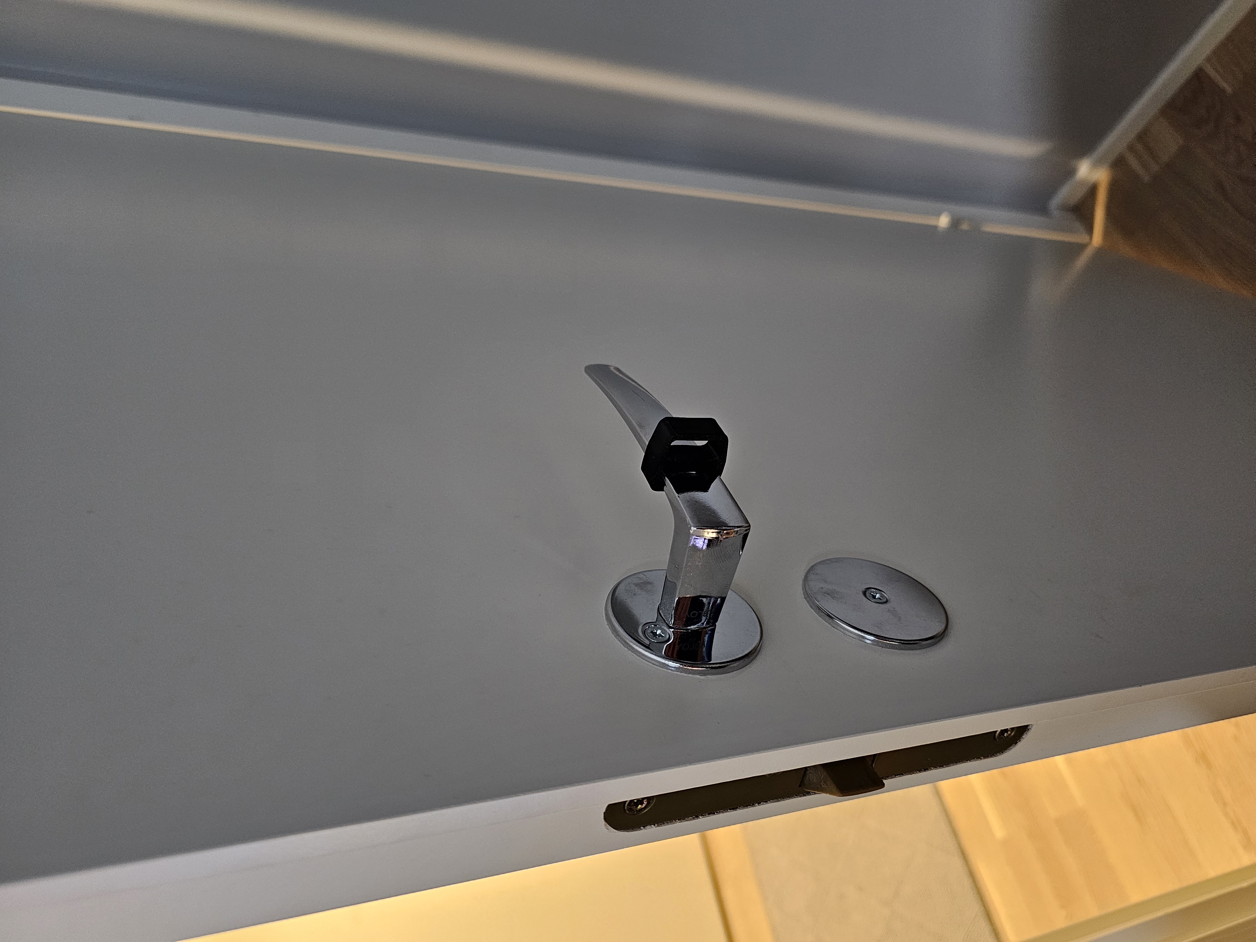 Cục chặn cửa bằng TPU cho tay nắm cửa