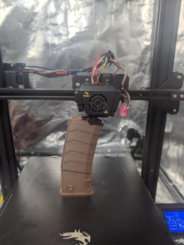 Chế Băng Đạn AR15 22LR Kiểu Hiện Đại Có Chỗ Gắn Đai Ốc M3