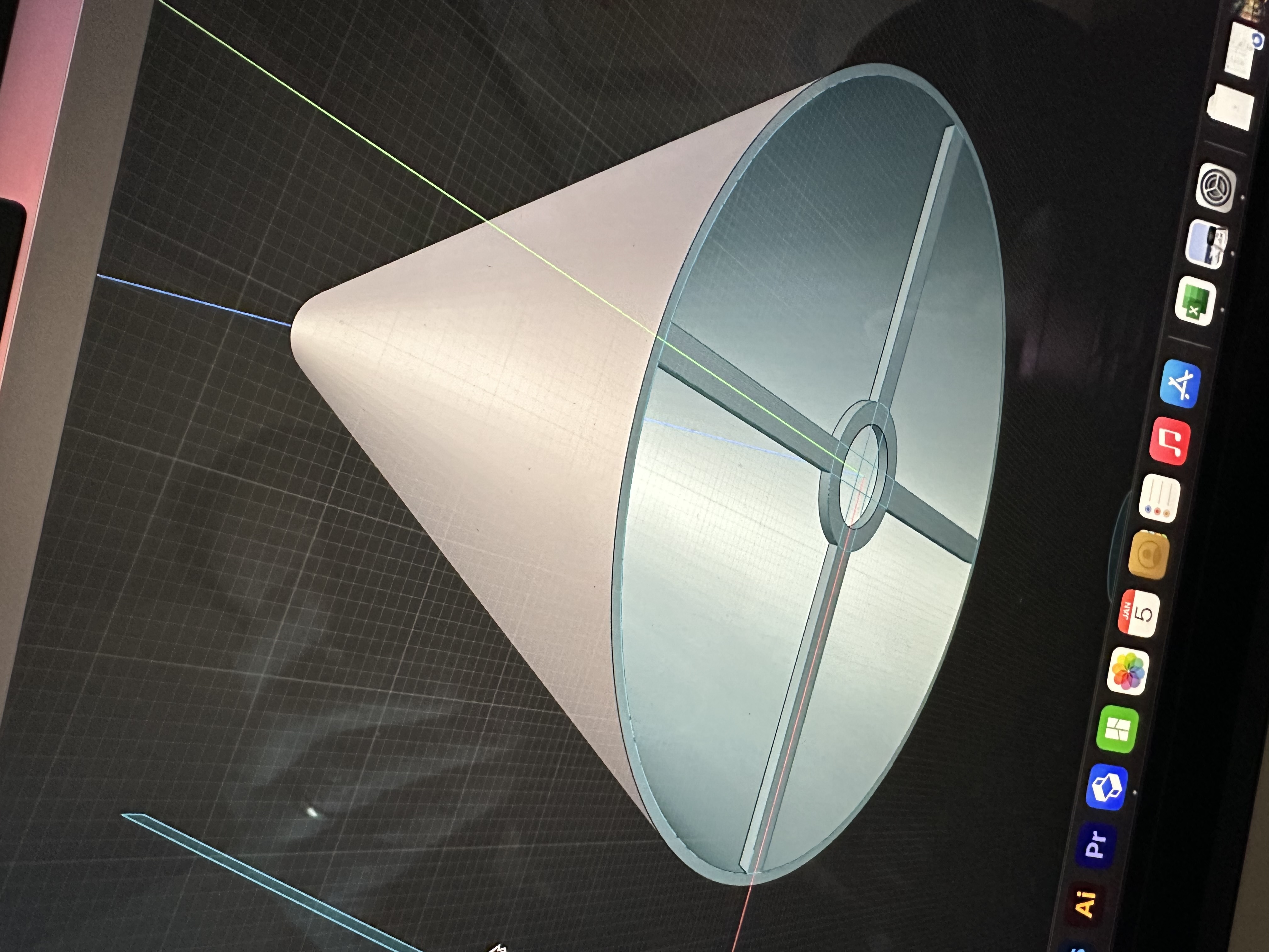 Cái Che Chuột Túi Leo Cột