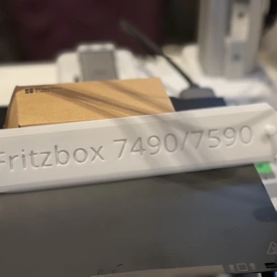 Giá Treo Tường FritzBox 7490 / 7590 "Không Khoan" Tấm Lắp Ráp 180x180