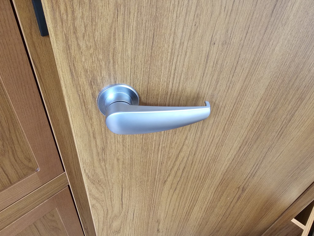 Tay cầm cửa cho tay cầm cửa bu lông vuông 7mm Türknke caravan Knaus