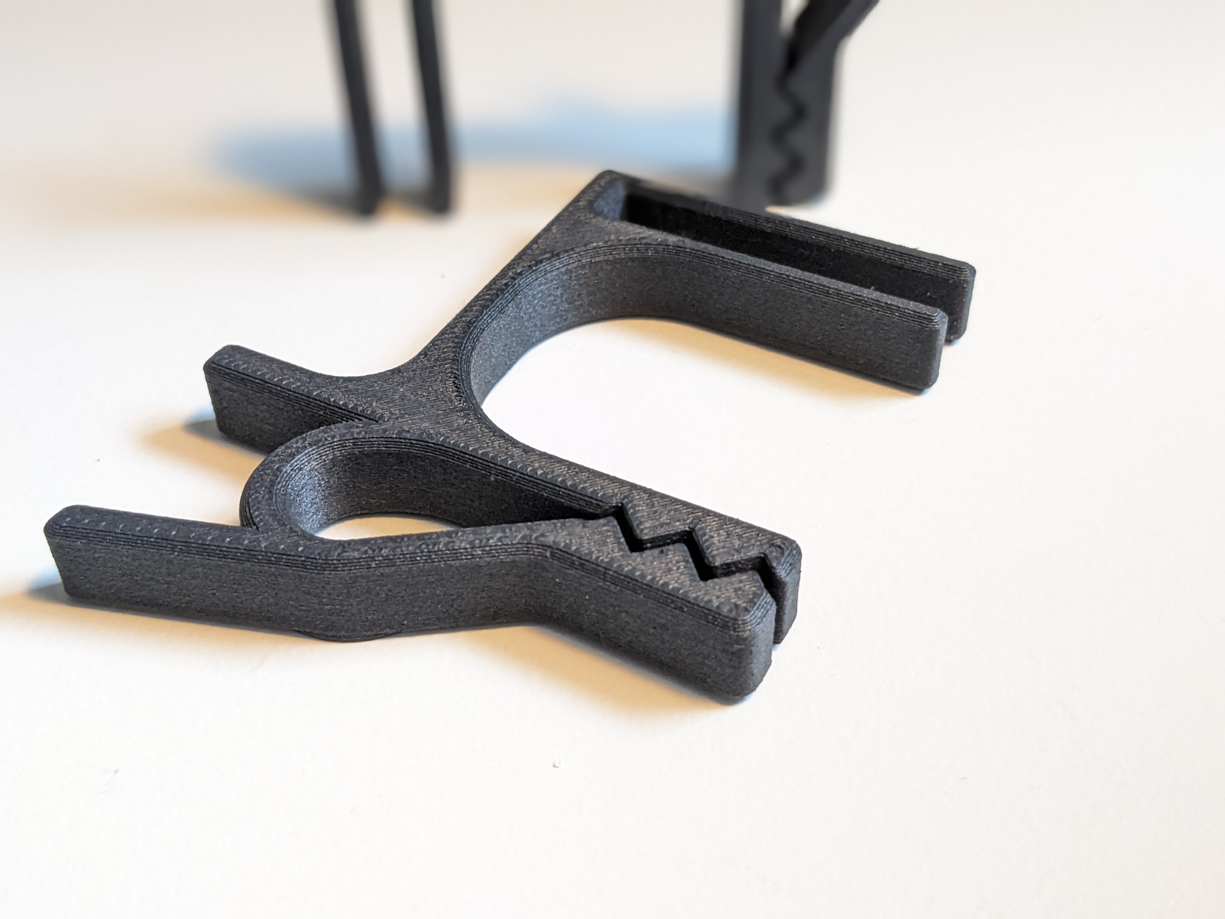 Kẹp Treo Khăn Tắm Lên Kính Vòi Sen